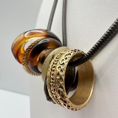 Vintage 90s Black Cord Necklace Tortoise Shell Resin & Gold Tone Ring Charms - Thumbnail 5