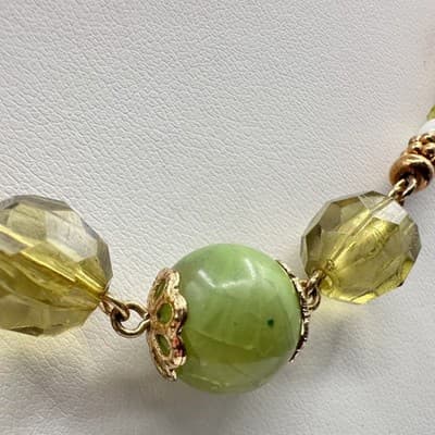 Necklace Vintage Gold Tone Beaded Statement Lime Green Olive Glass Faceted - Thumbnail 8