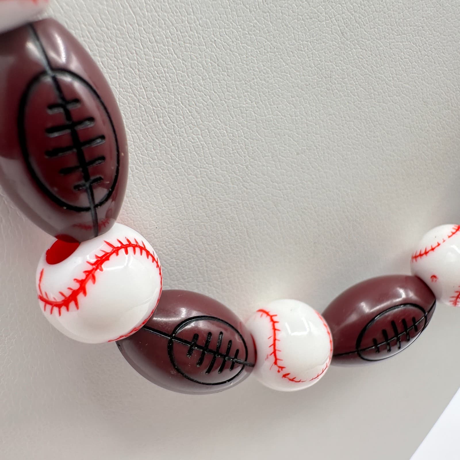 Vintage 90s Football Beaded Necklace Chunky Statement Women's Classic Jewelry - Thumbnail 3