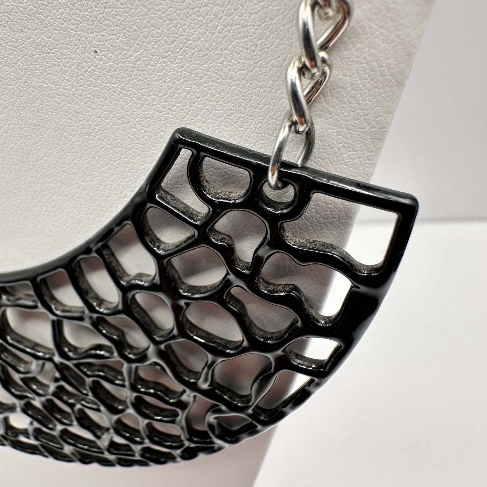 Vintage Y2K Black Prowl Necklace Silver Tone Chain Geometric Statement Jewelry - Thumbnail 6