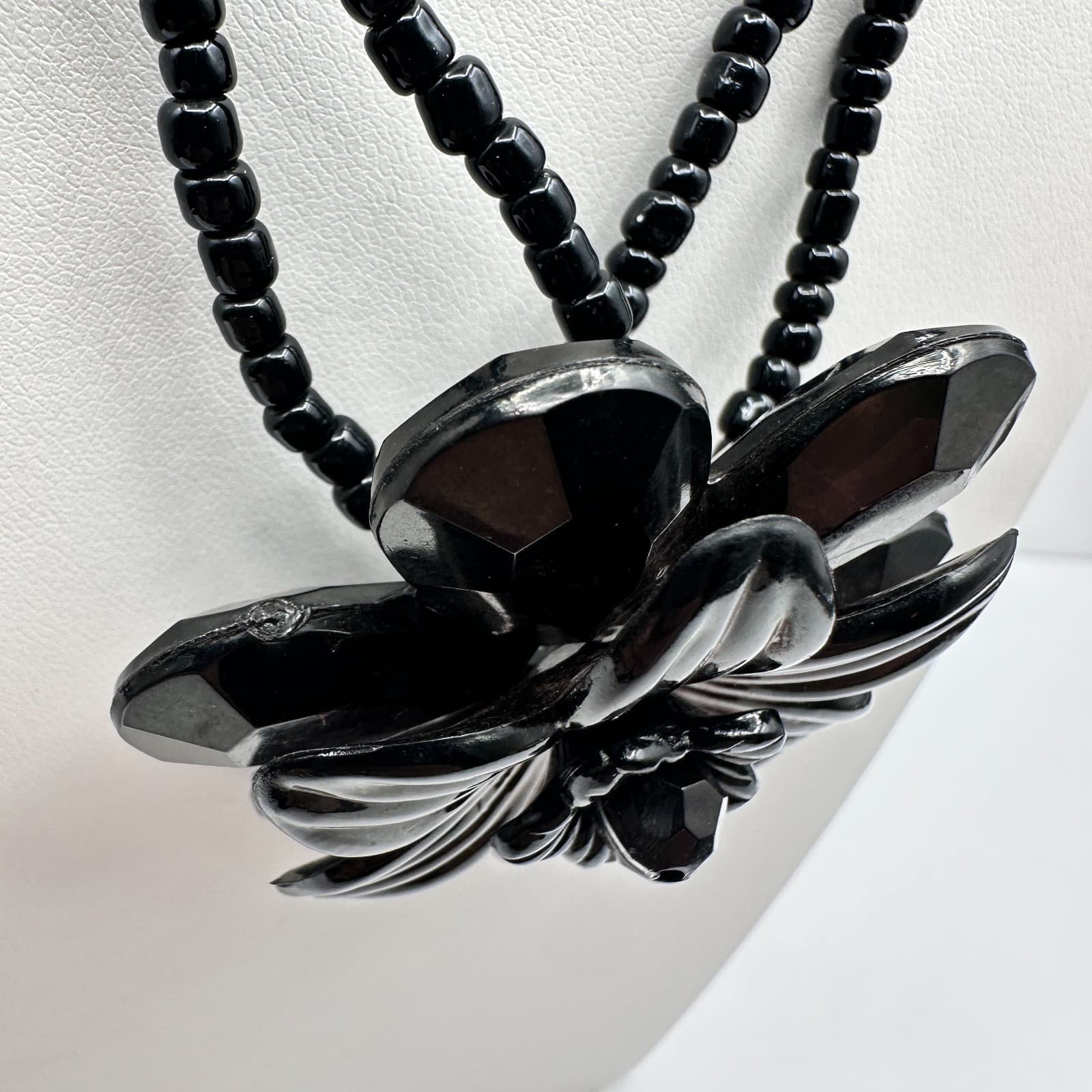 Vintage Y2K Black Beaded Necklace Floral Pendant Statement Retro Boho Jewelry - Thumbnail 4