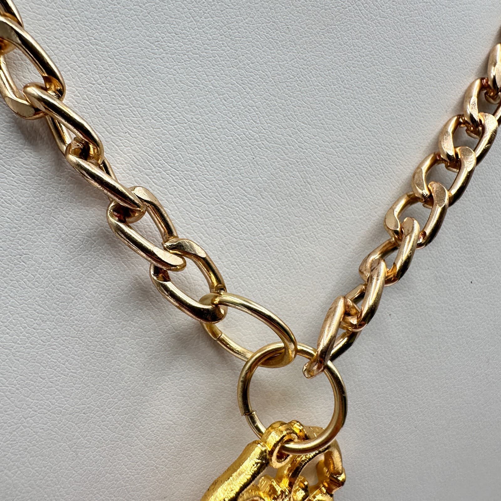 Vintage 90s Y2K Gold Tone Skeleton Key Necklace Ornate Pendant Boho Steampunk - Thumbnail 6