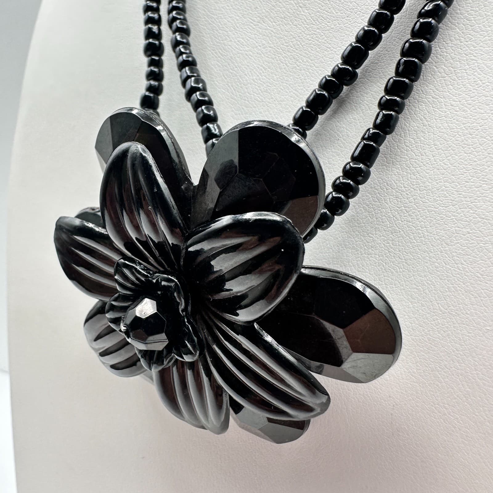 Vintage Y2K Black Beaded Necklace Floral Pendant Statement Retro Boho Jewelry - Thumbnail 6