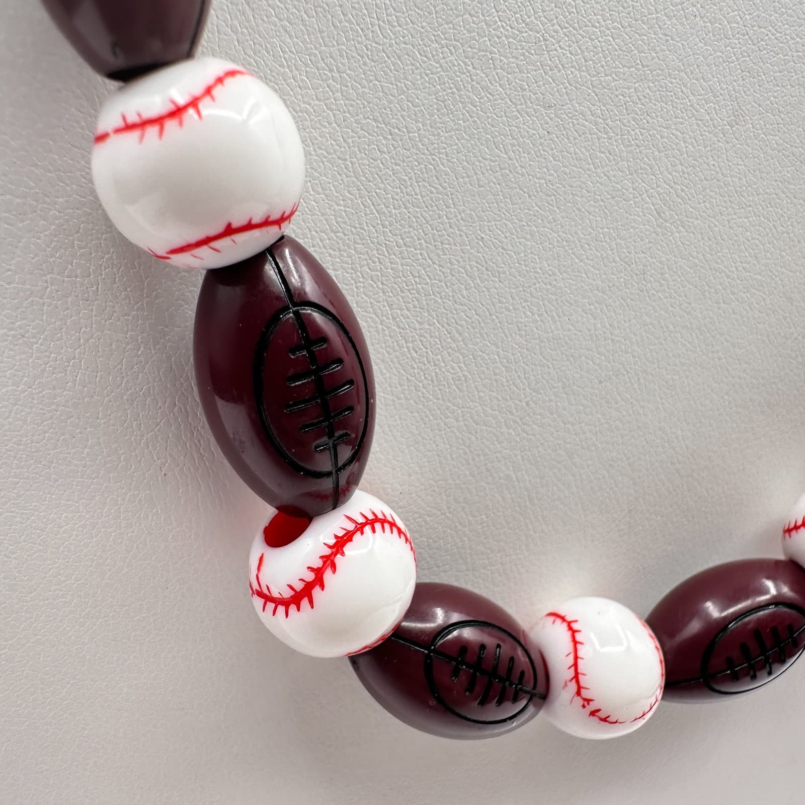 Vintage 90s Football Beaded Necklace Chunky Statement Women's Classic Jewelry - Thumbnail 2