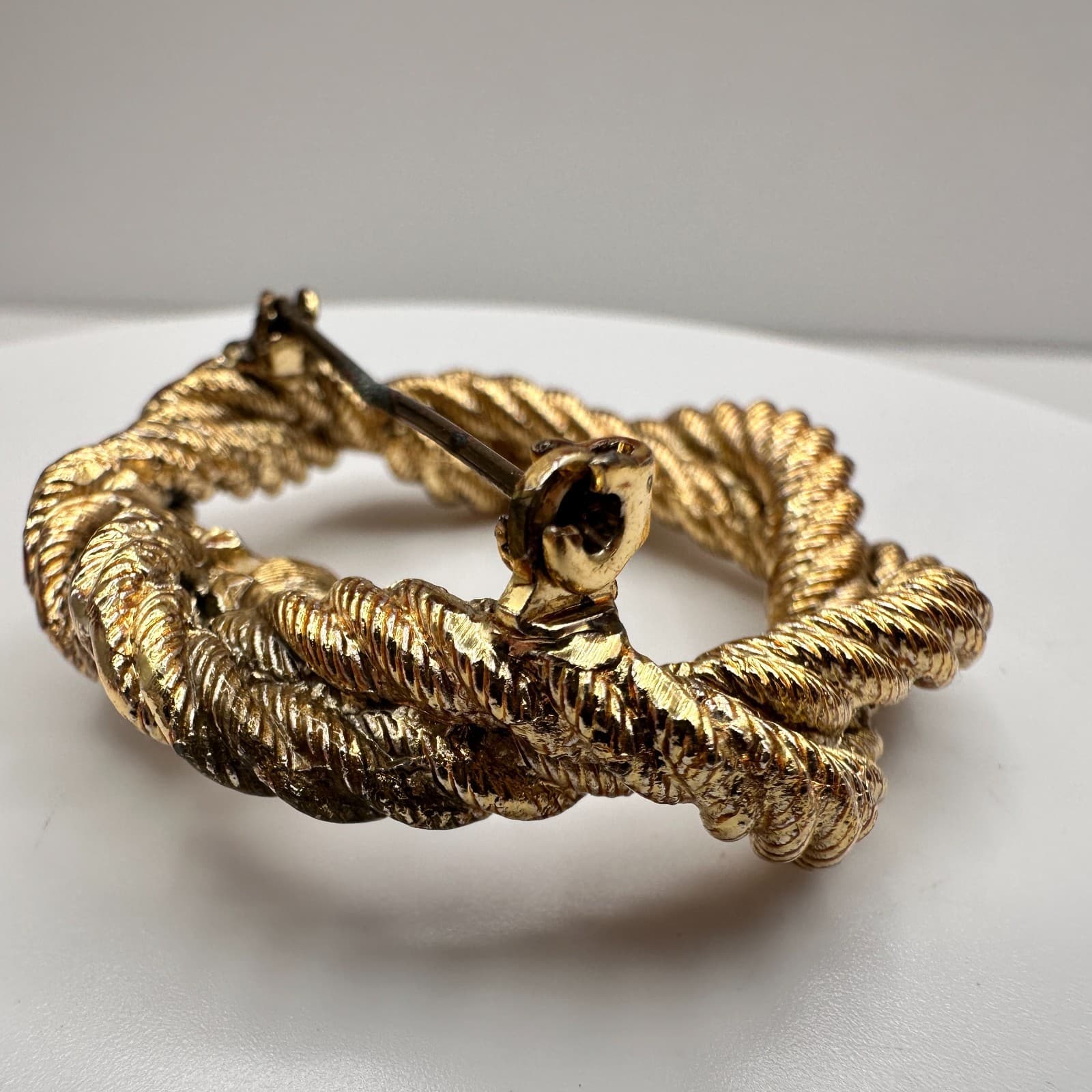 Vintage 80s Gold Tone Cream Faux Pearl Twisted Rope Brooch Pin Women's Jewelry - Thumbnail 9