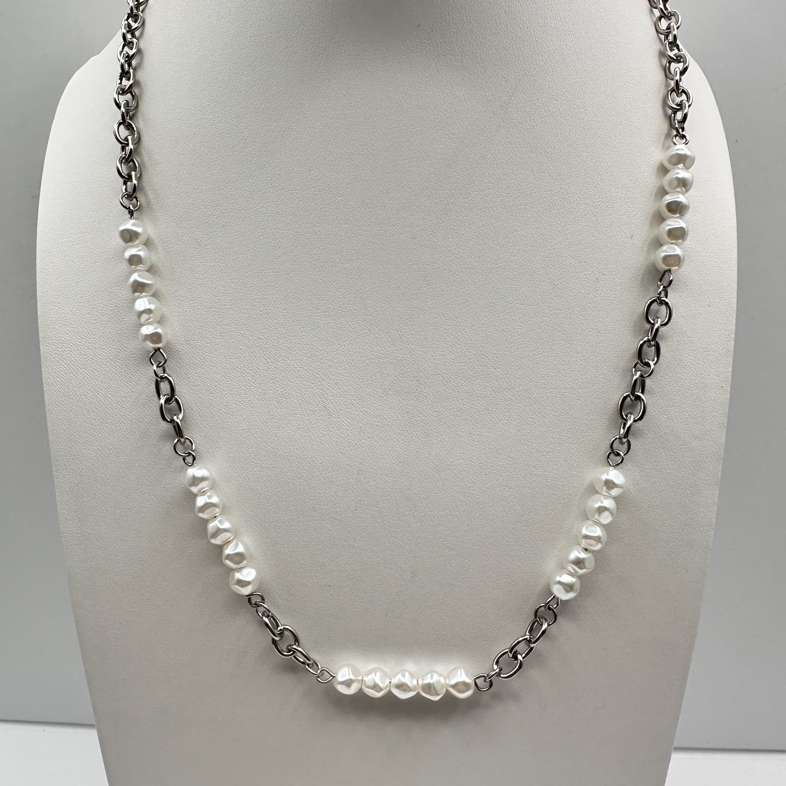 Vintage Y2K 90s Faux Pearl Beaded Chain Necklace Silver Tone Women's Jewelry - Thumbnail 5
