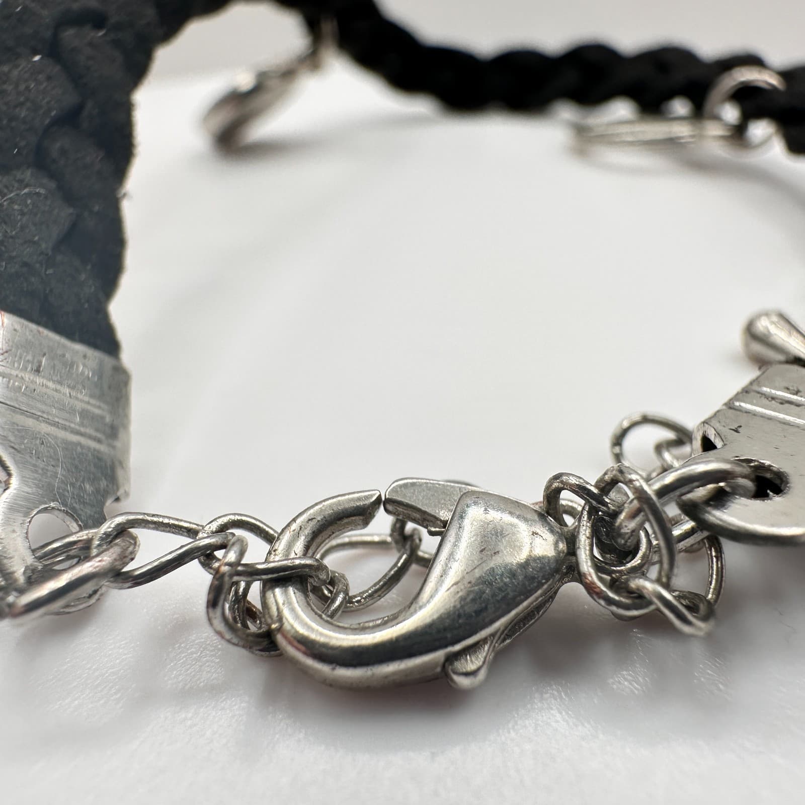 Vintage 90s Black Braided Suede Charm Bracelet Peace Sign Boho Women's Jewelry - Thumbnail 7