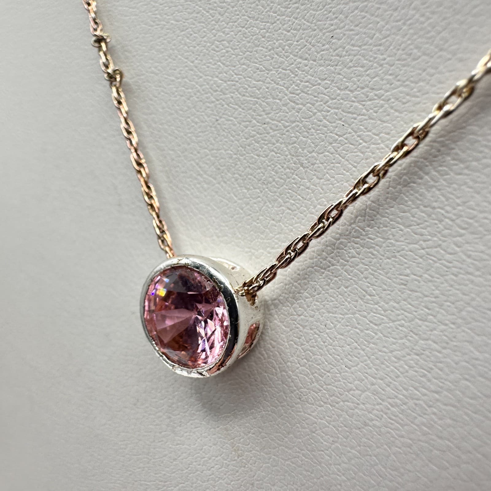 Vintage 90s Gold Tone Pink Rhinestone Pendant Necklace Women's Classic Jewelry - Thumbnail 6