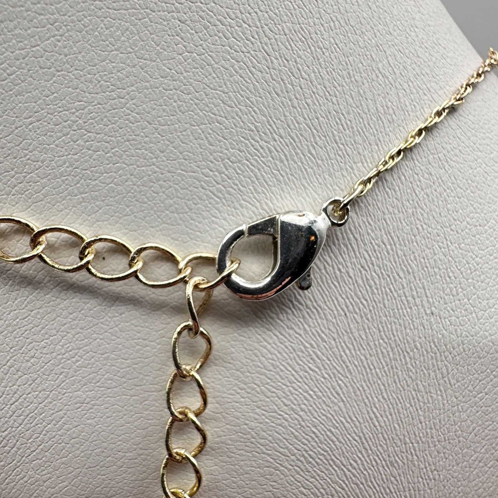 Vintage 90s Gold Tone Pink Rhinestone Pendant Necklace Women's Classic Jewelry - Thumbnail 7