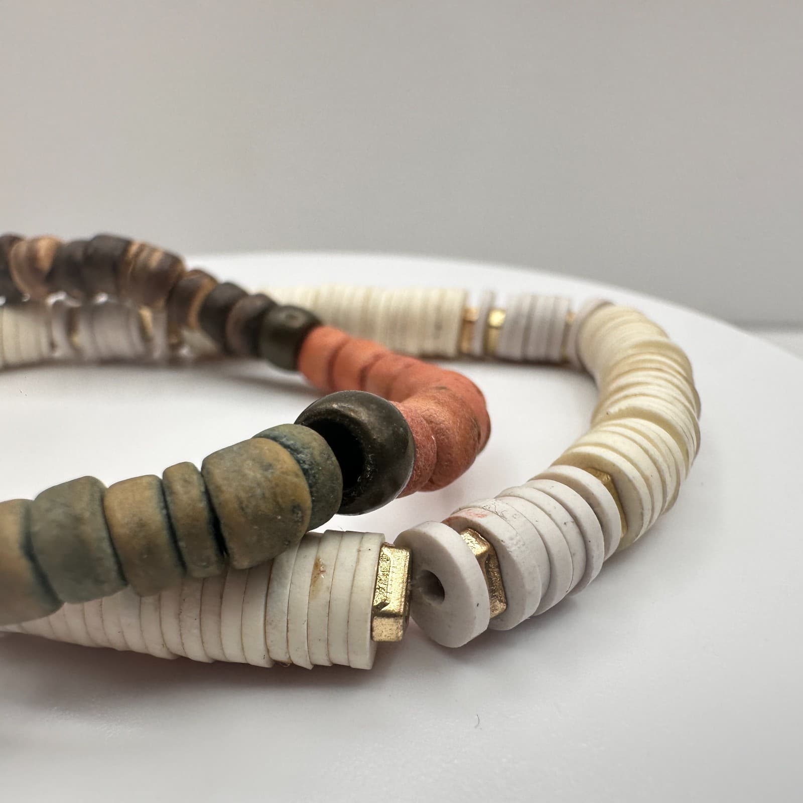 Vintage 90s Heishi Wooden Beaded Stretch Bracelet Set Women's Classic Jewelry - Thumbnail 7