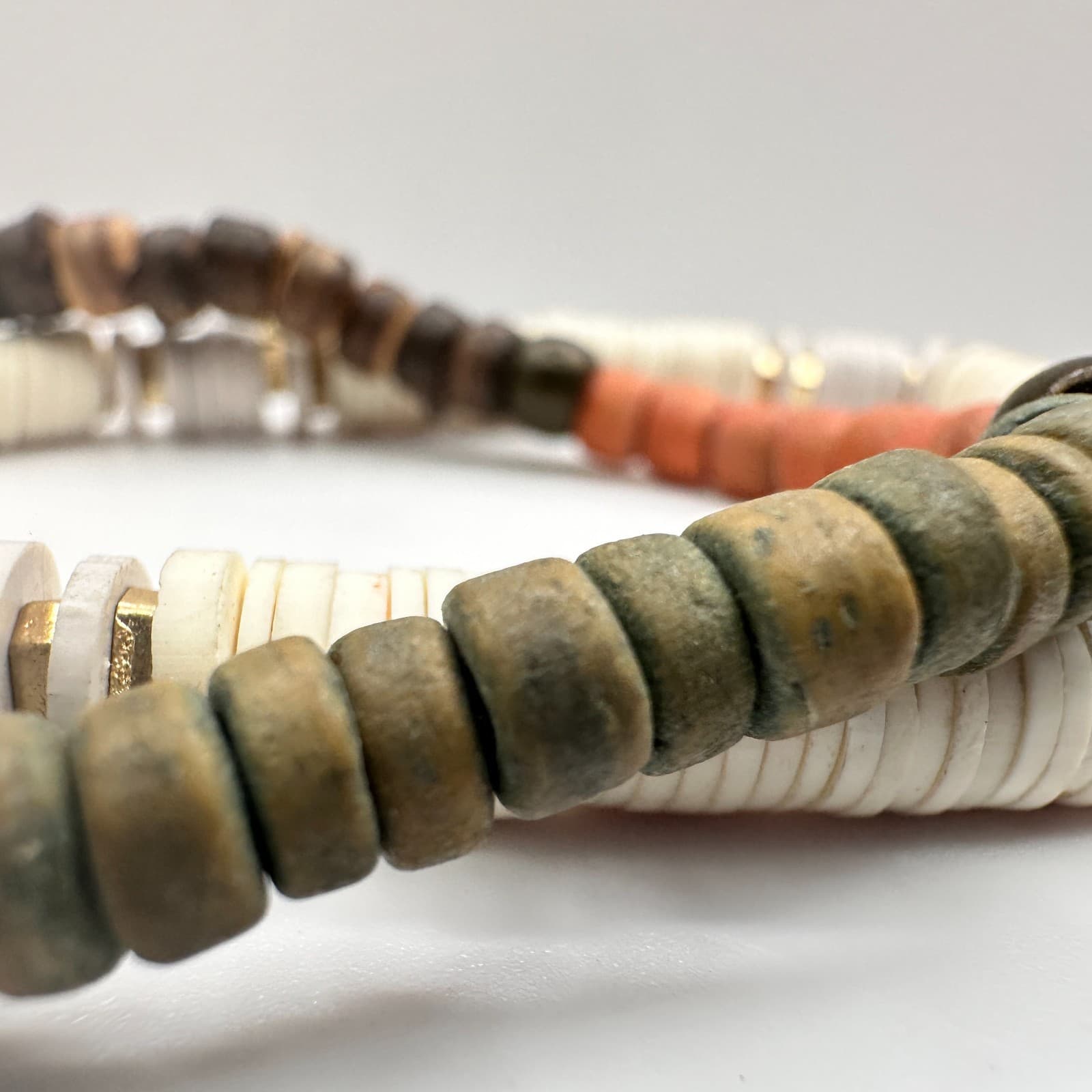 Vintage 90s Heishi Wooden Beaded Stretch Bracelet Set Women's Classic Jewelry - Thumbnail 3