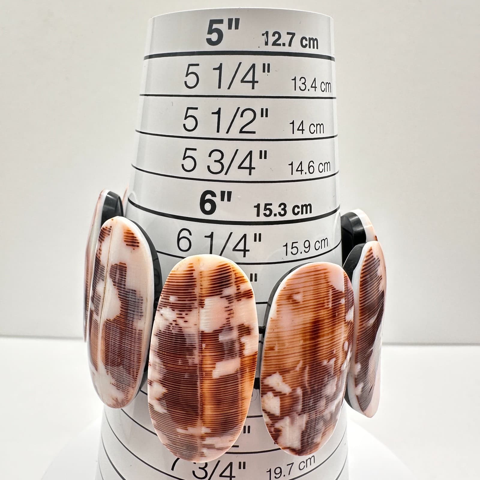 Vintage 90s Chunky Shell Stretch Bracelet Brown & Cream Boho Statement Jewelry - Thumbnail 8