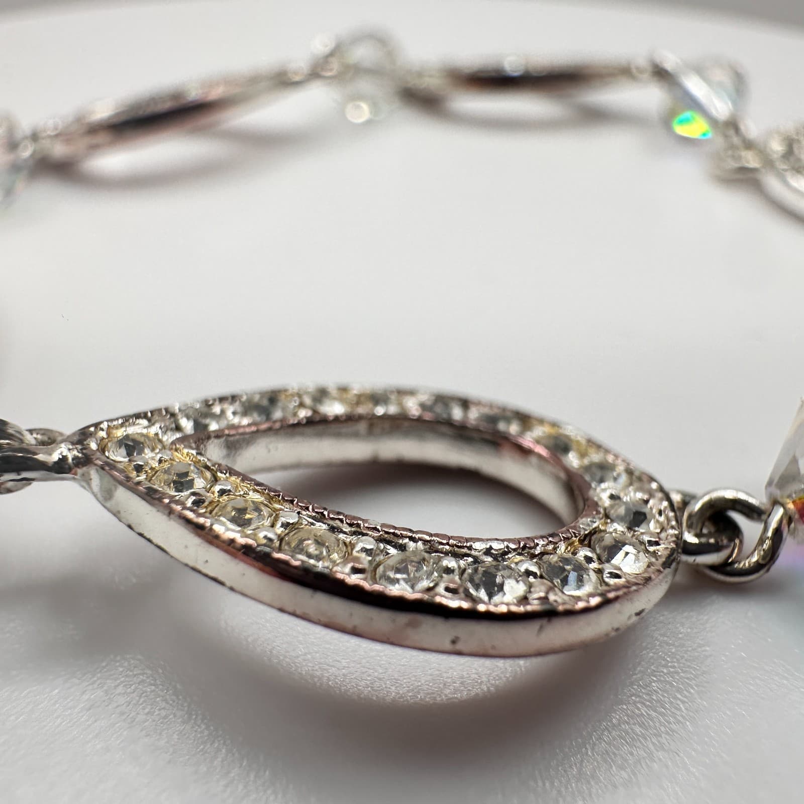 Vintage 90s Carolee Silver Tone Teardrop Link Bracelet Women's Classic Jewelry - Thumbnail 2