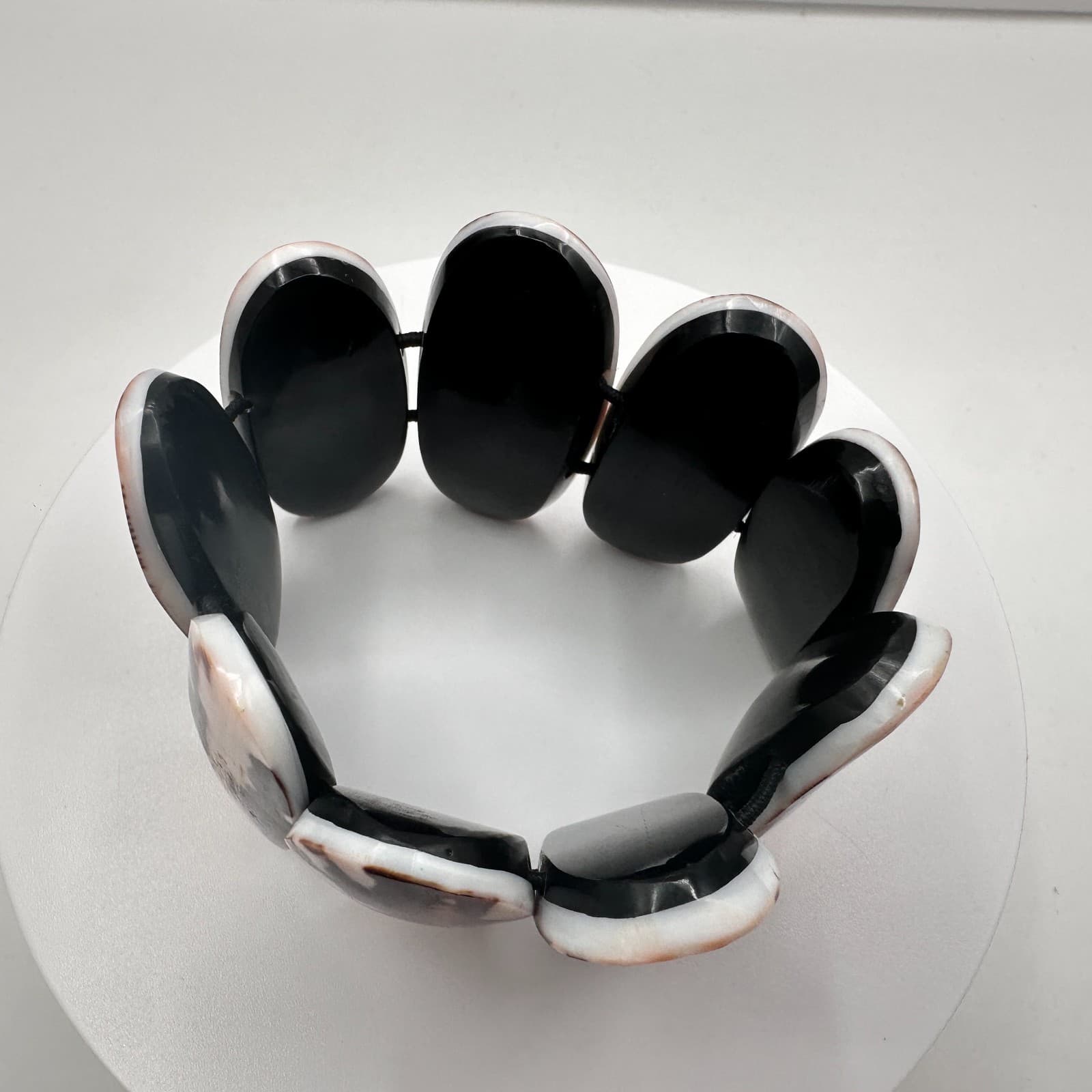 Vintage 90s Chunky Shell Stretch Bracelet Brown & Cream Boho Statement Jewelry - Thumbnail 5