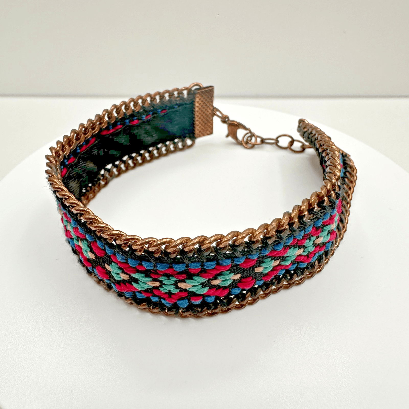 Vintage 90s Bronze Tone Geometric Pattern Cuff Bracelet Chain Women's Jewelry - Image 1