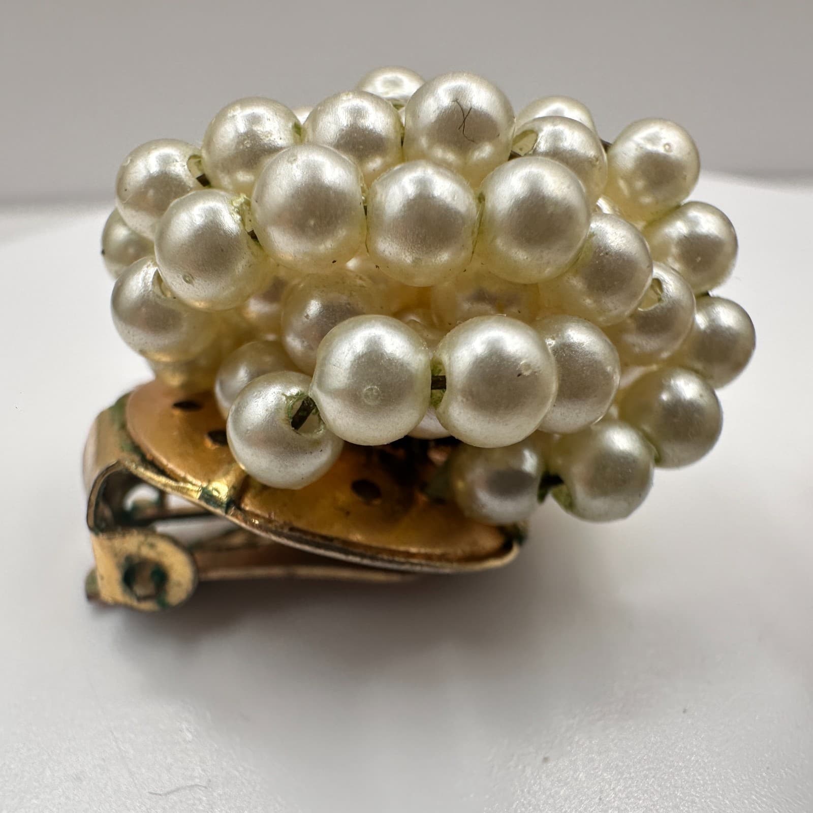Vintage 80s Round Ball Faux Pearl Cluster Earrings Gold Tone Women's Jewelry - Thumbnail 4