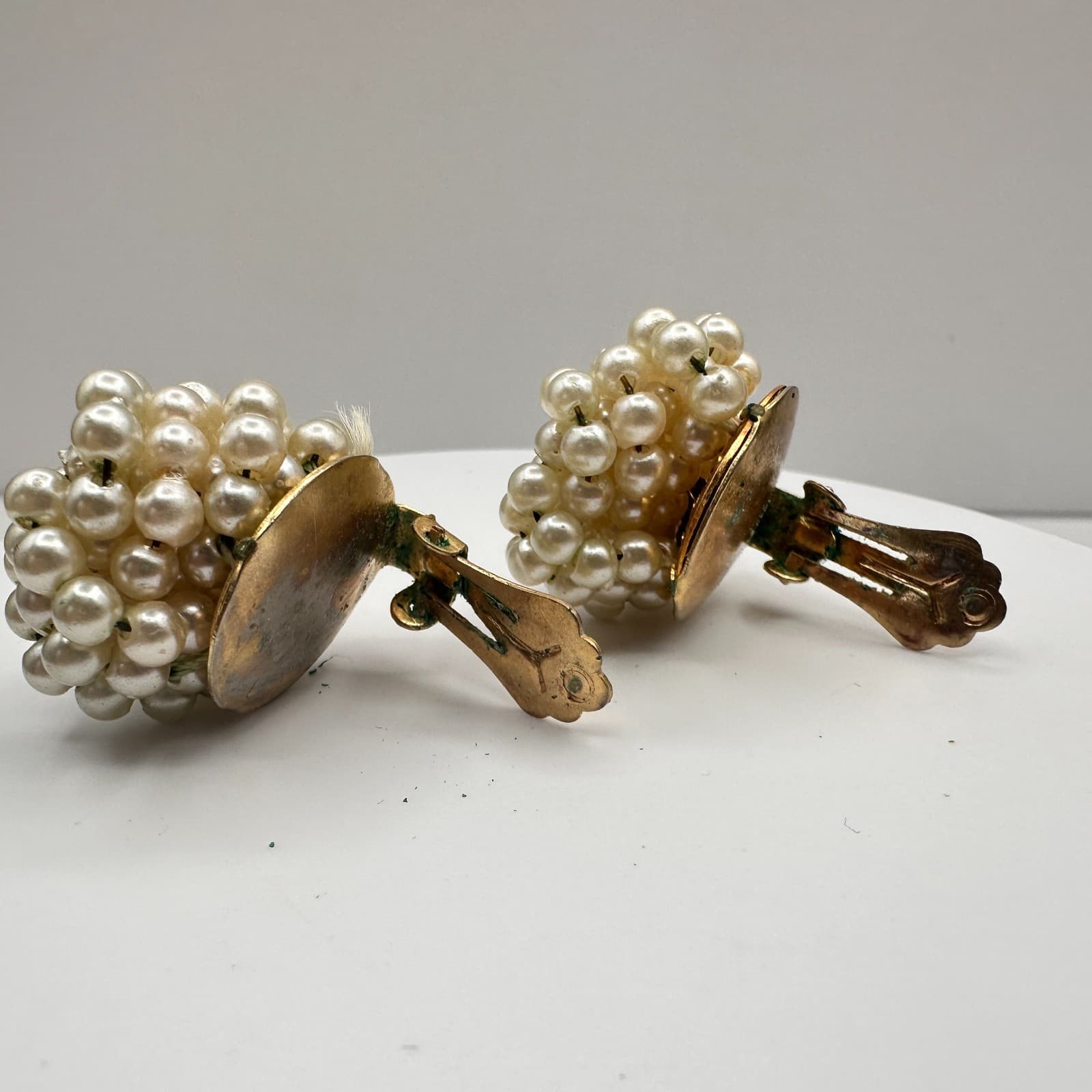 Vintage 80s Round Ball Faux Pearl Cluster Earrings Gold Tone Women's Jewelry - Thumbnail 5