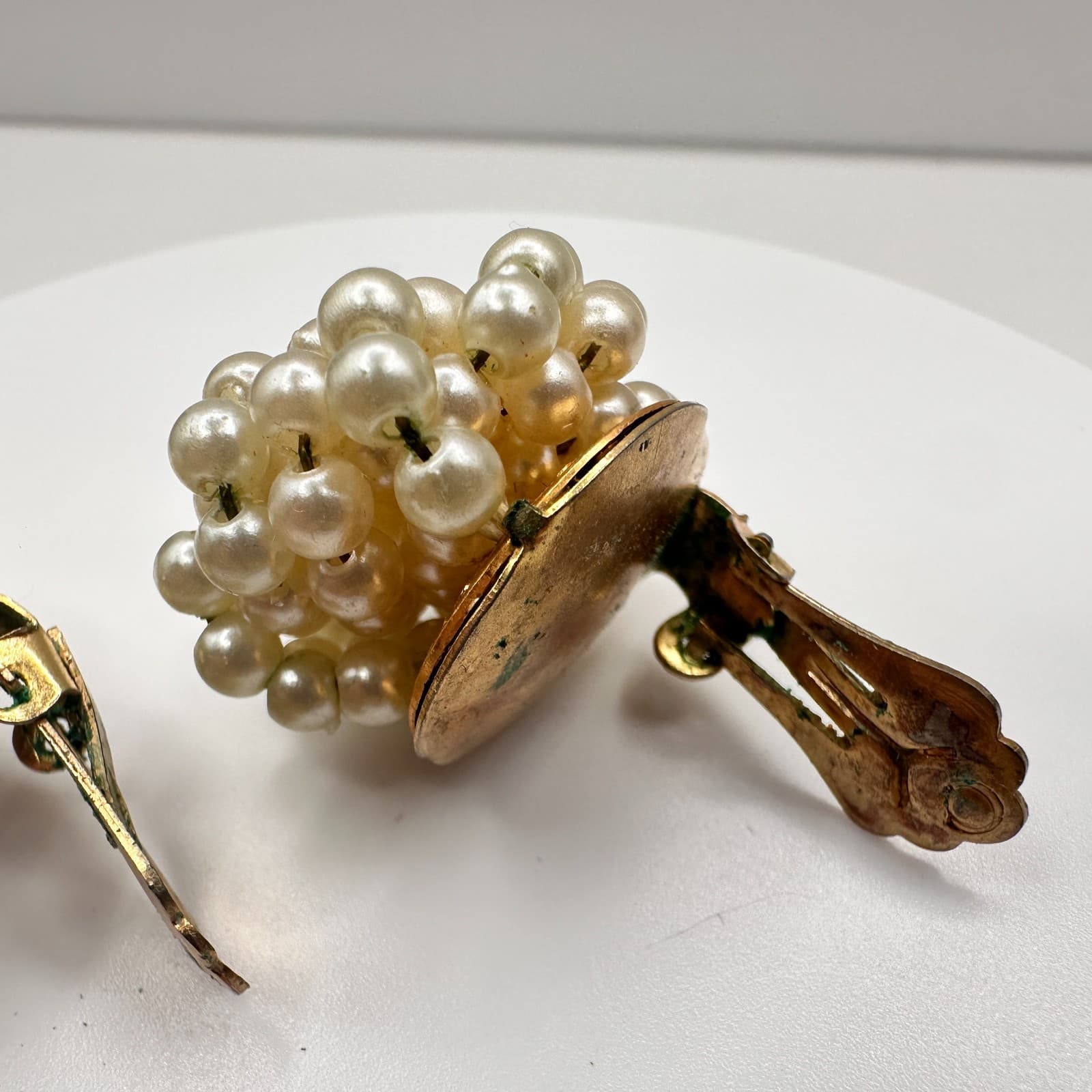 Vintage 80s Round Ball Faux Pearl Cluster Earrings Gold Tone Women's Jewelry - Thumbnail 7