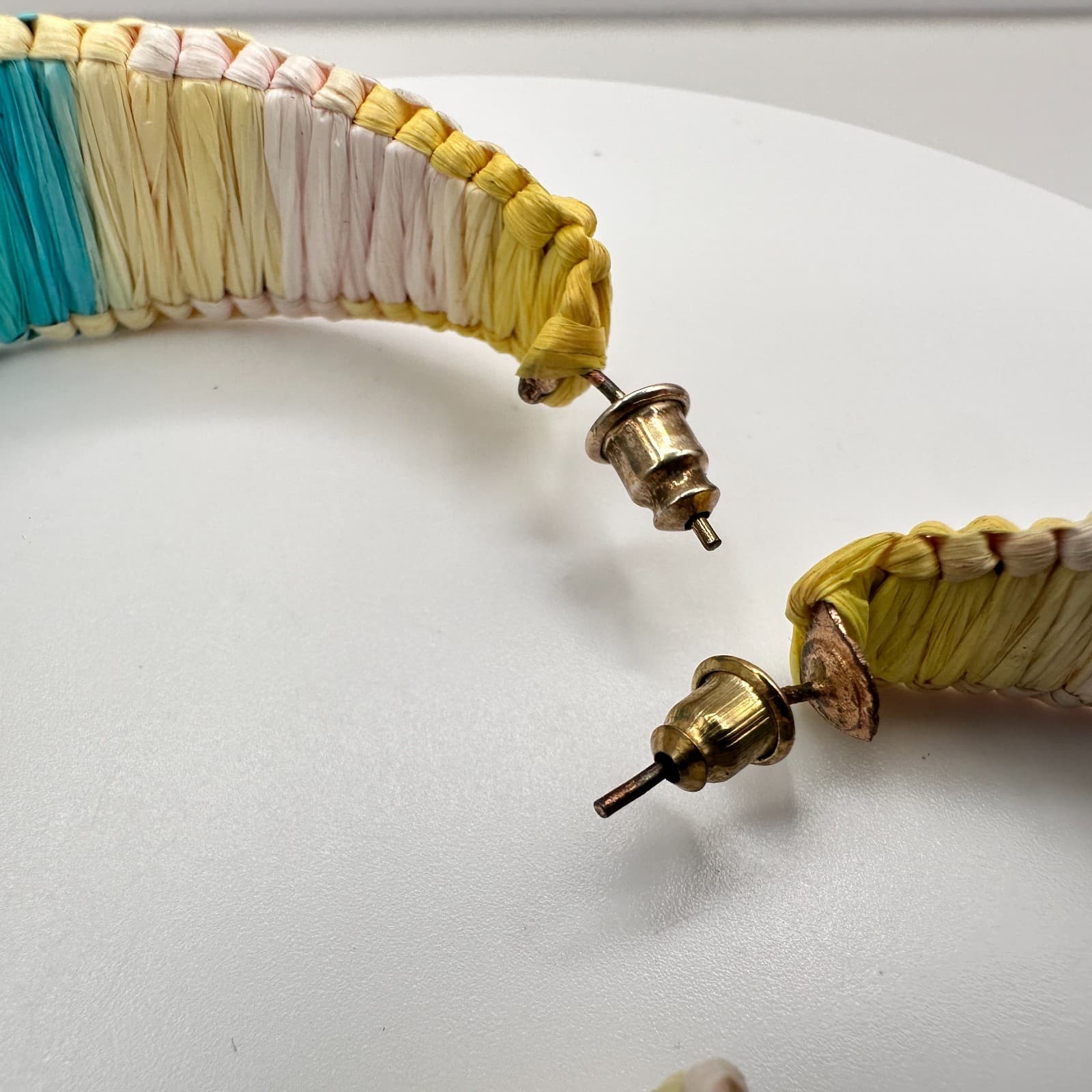 Vintage 80s Raffia Wrapped Hoop Earrings Boho Women's Classic Fashion Jewelry - Thumbnail 5