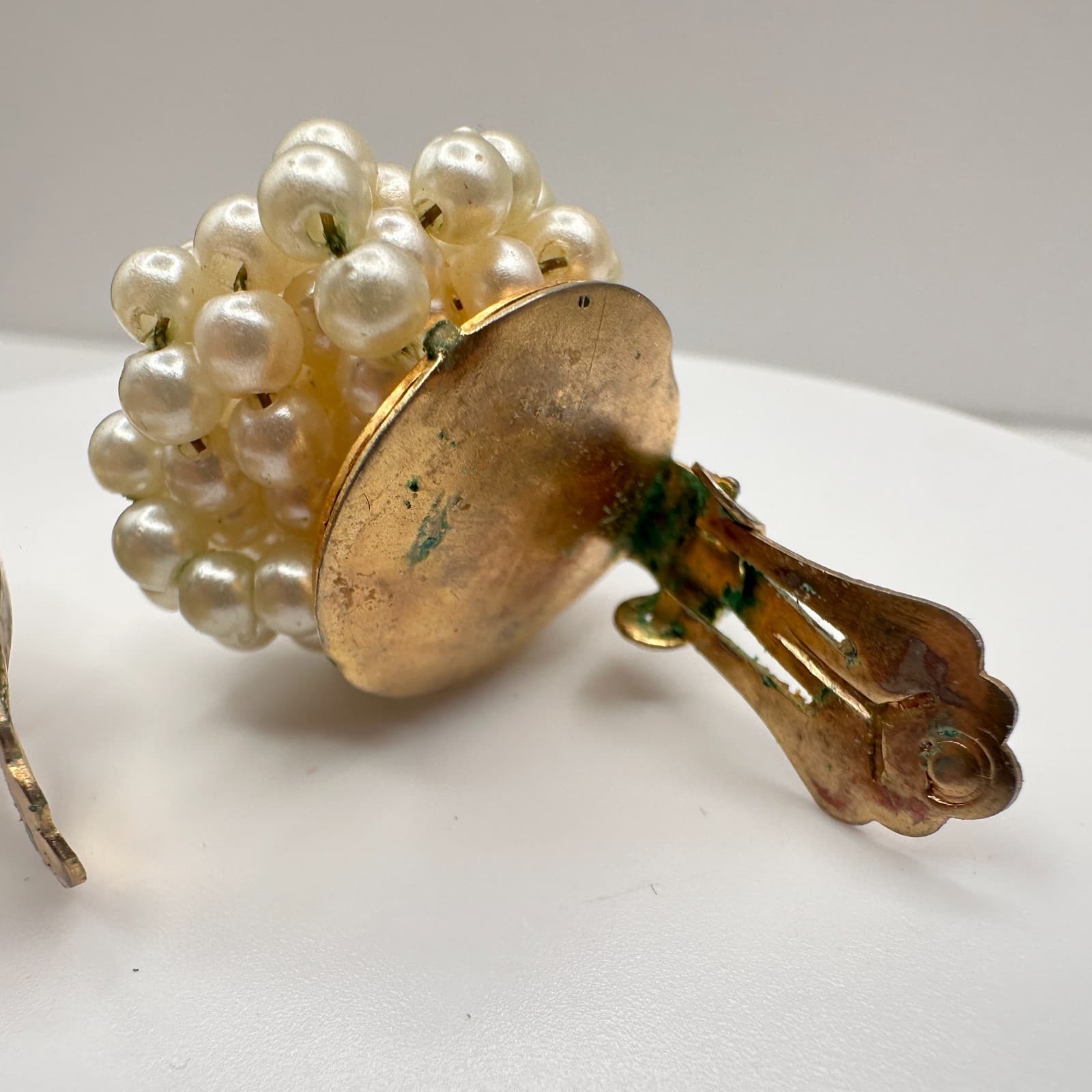 Vintage 80s Round Ball Faux Pearl Cluster Earrings Gold Tone Women's Jewelry - Thumbnail 6