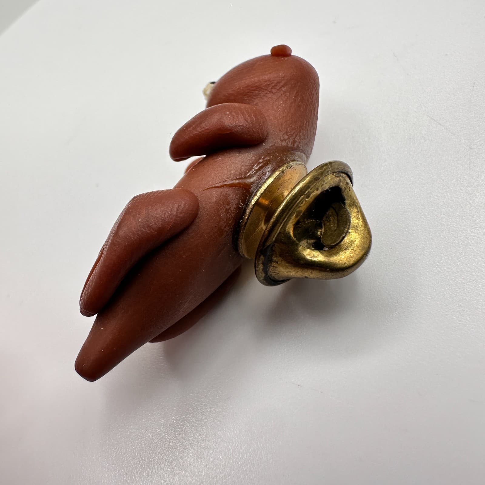 Vintage 80s Walrus Lapel Pin Straightner Retro Women's Classic Fashion Jewelry - Thumbnail 2