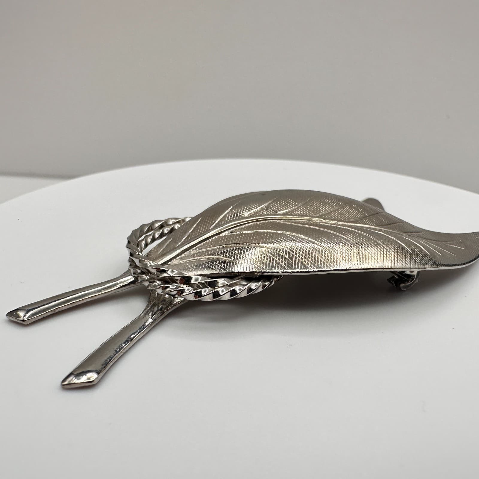 Vintage 80s Silver Tone Textured Double Leaf Brooch Pin Women's Classic Jewelry - Thumbnail 6