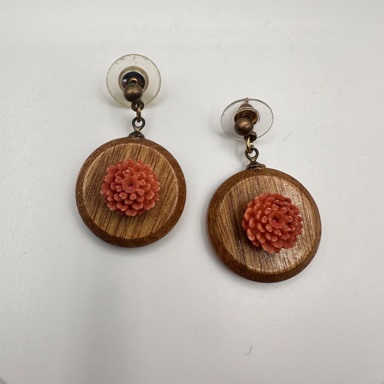 Vintage 80s Boho Wooden Dangle Earrings Pink Floral Resin Women's Jewelry - Image 1