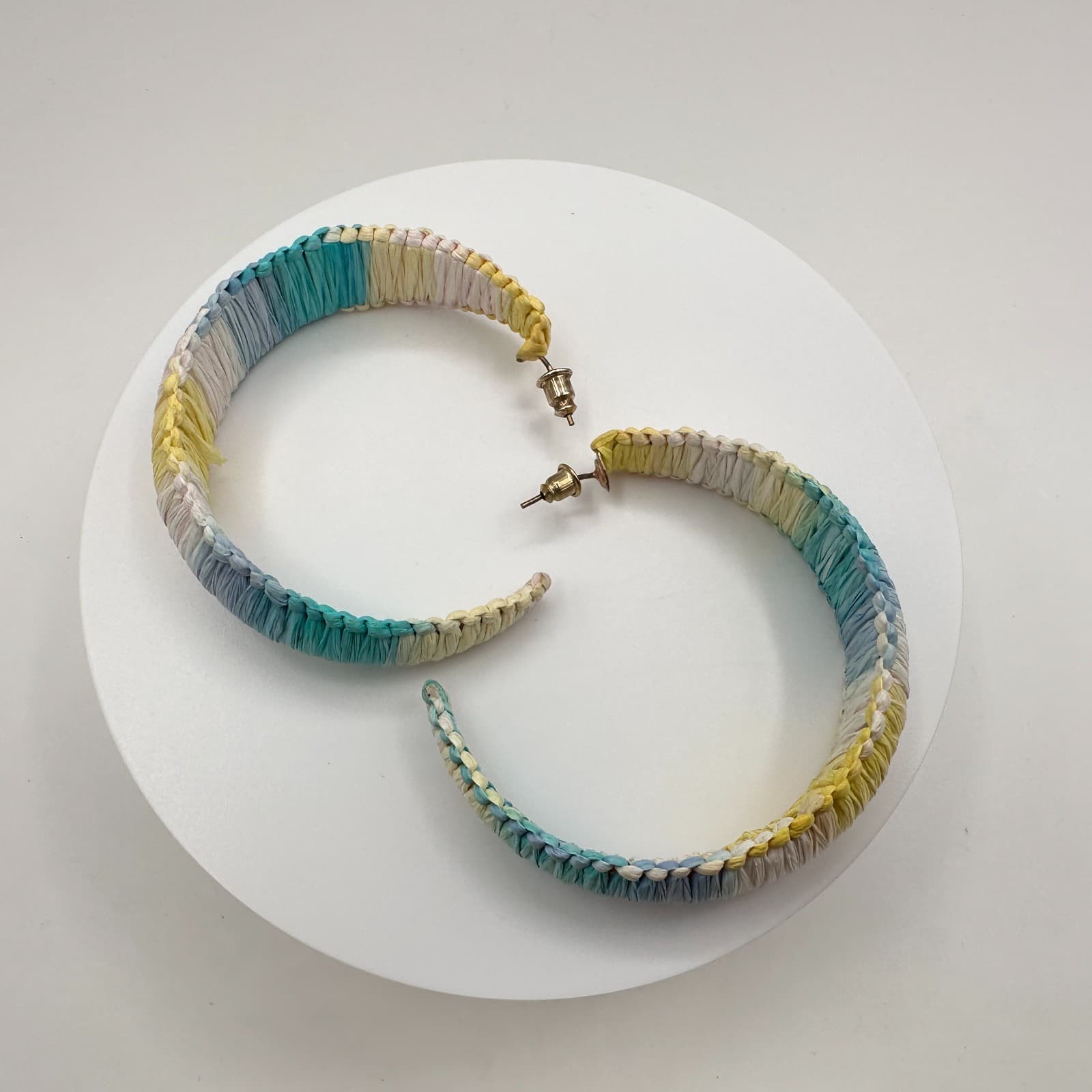 Vintage 80s Raffia Wrapped Hoop Earrings Boho Women's Classic Fashion Jewelry - Thumbnail 4