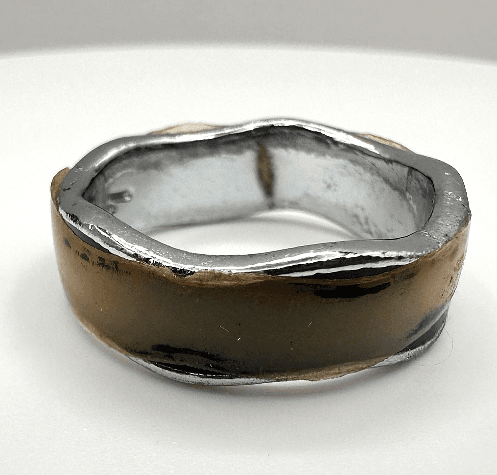 Vintage 90s Silver Tone Wavy Band Ring Brown Inlay Boho Modern Women's Jewelry - Image 1