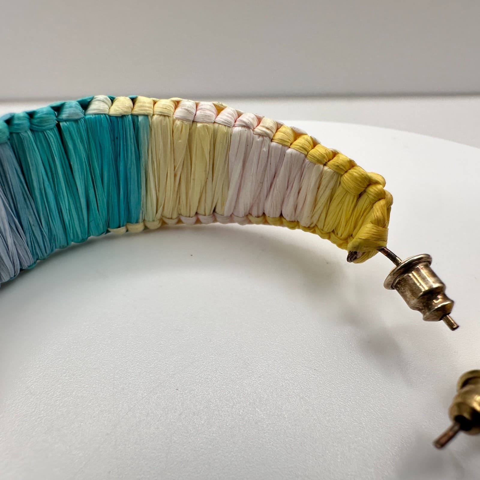 Vintage 80s Raffia Wrapped Hoop Earrings Boho Women's Classic Fashion Jewelry - Thumbnail 6