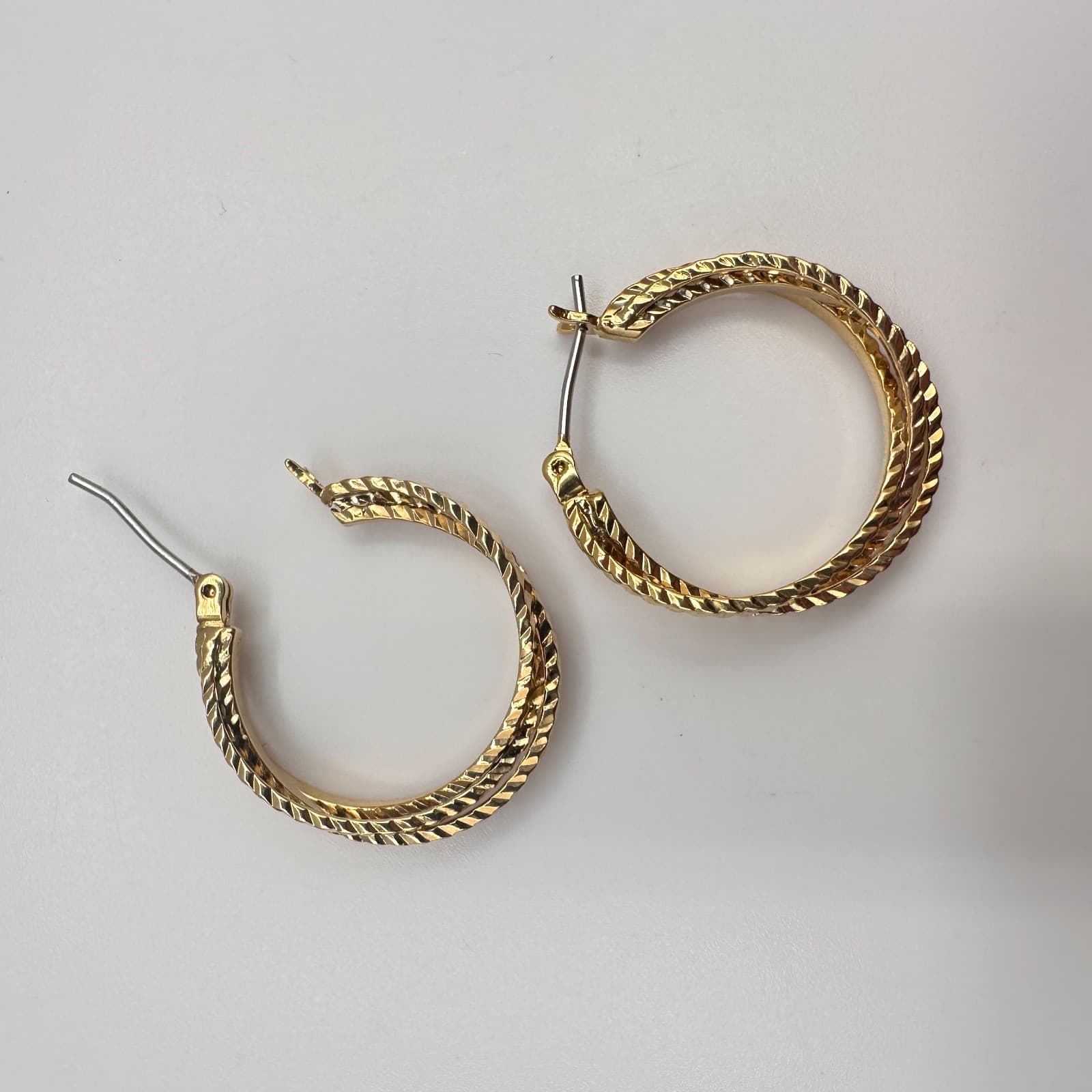 Vintage 90s Gold Tone Textured Double Hoop Earrings Fashion Classic Jewelry - Thumbnail 7