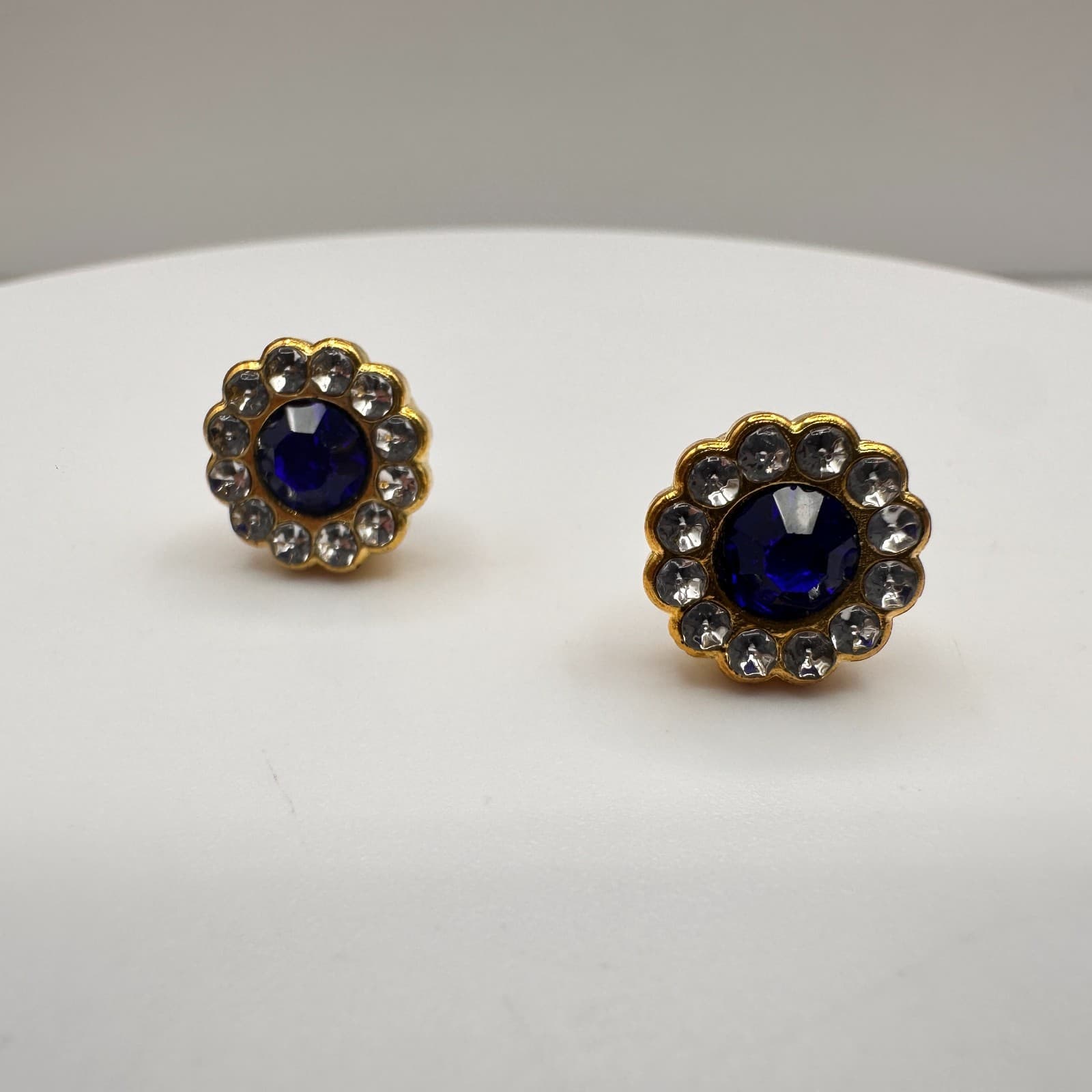 Vintage 90s Rhinestone Floral Gold Tone Stud Earrings Set Women's Jewelry - Thumbnail 2