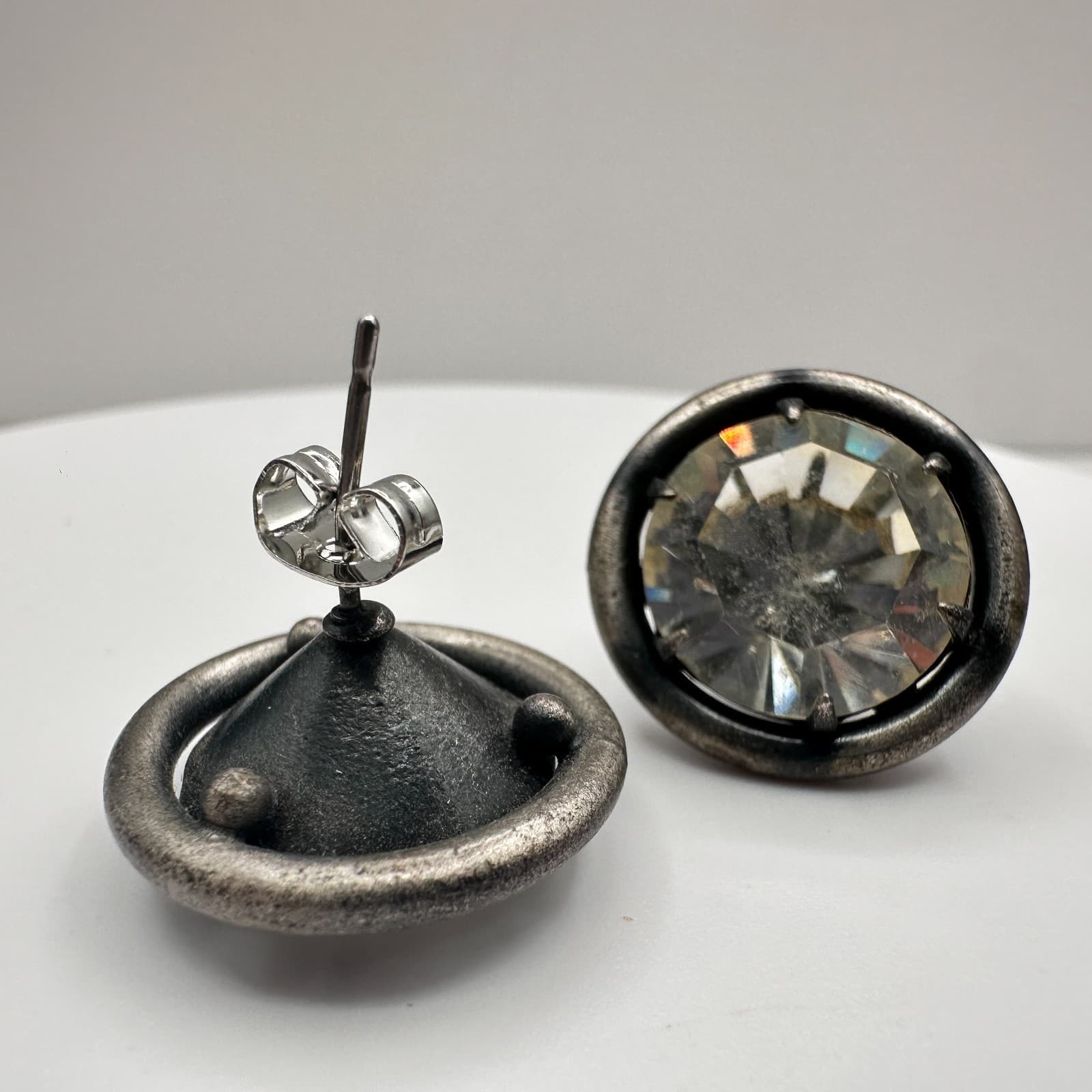 Vintage 90s Silver Tone Round Crystal Stud Earrings Modernist Women's Jewelry - Thumbnail 5