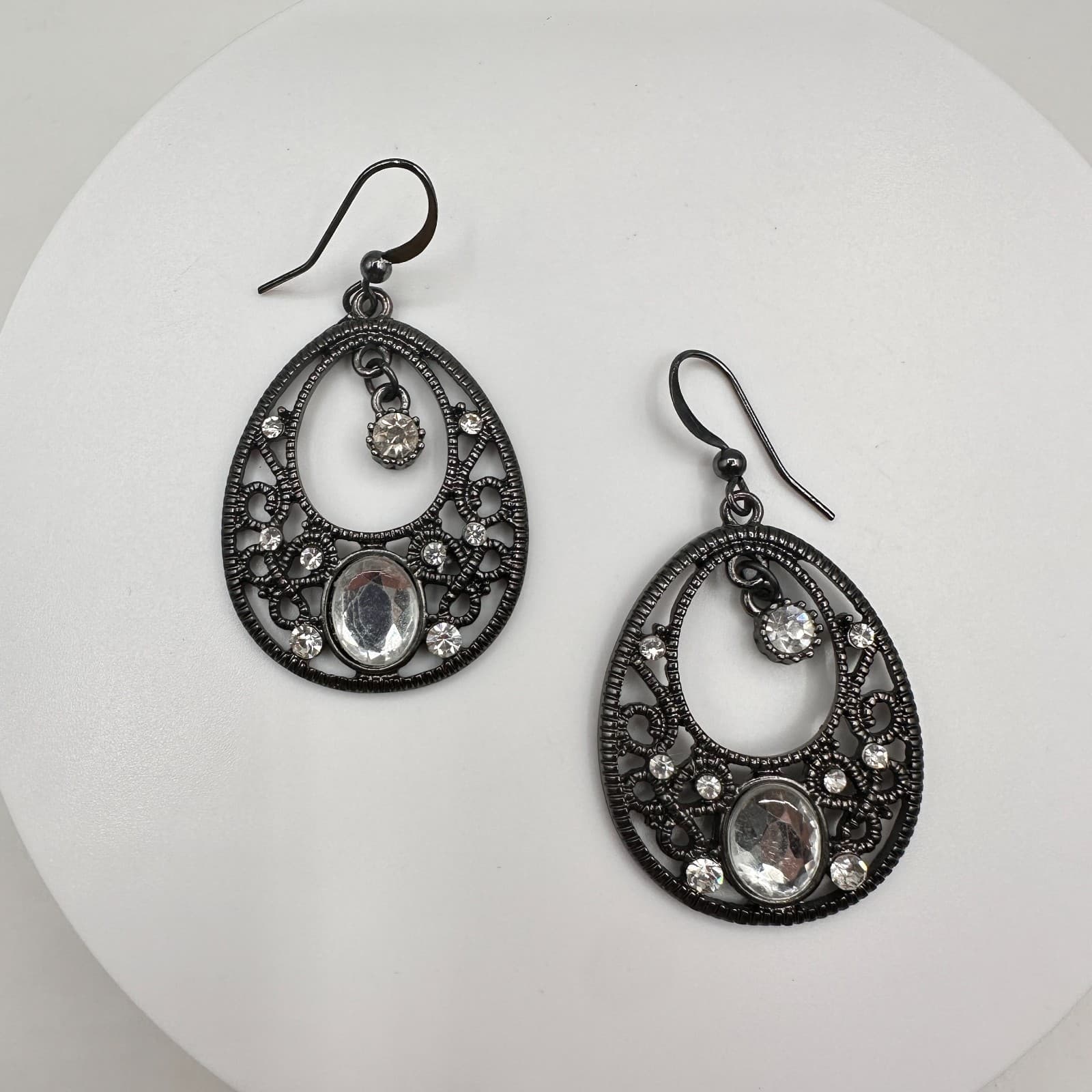 Vintage 90s Clear Rhinestone Filigree Teardrop Dangle Earrings Women's Jewelry - Image 1