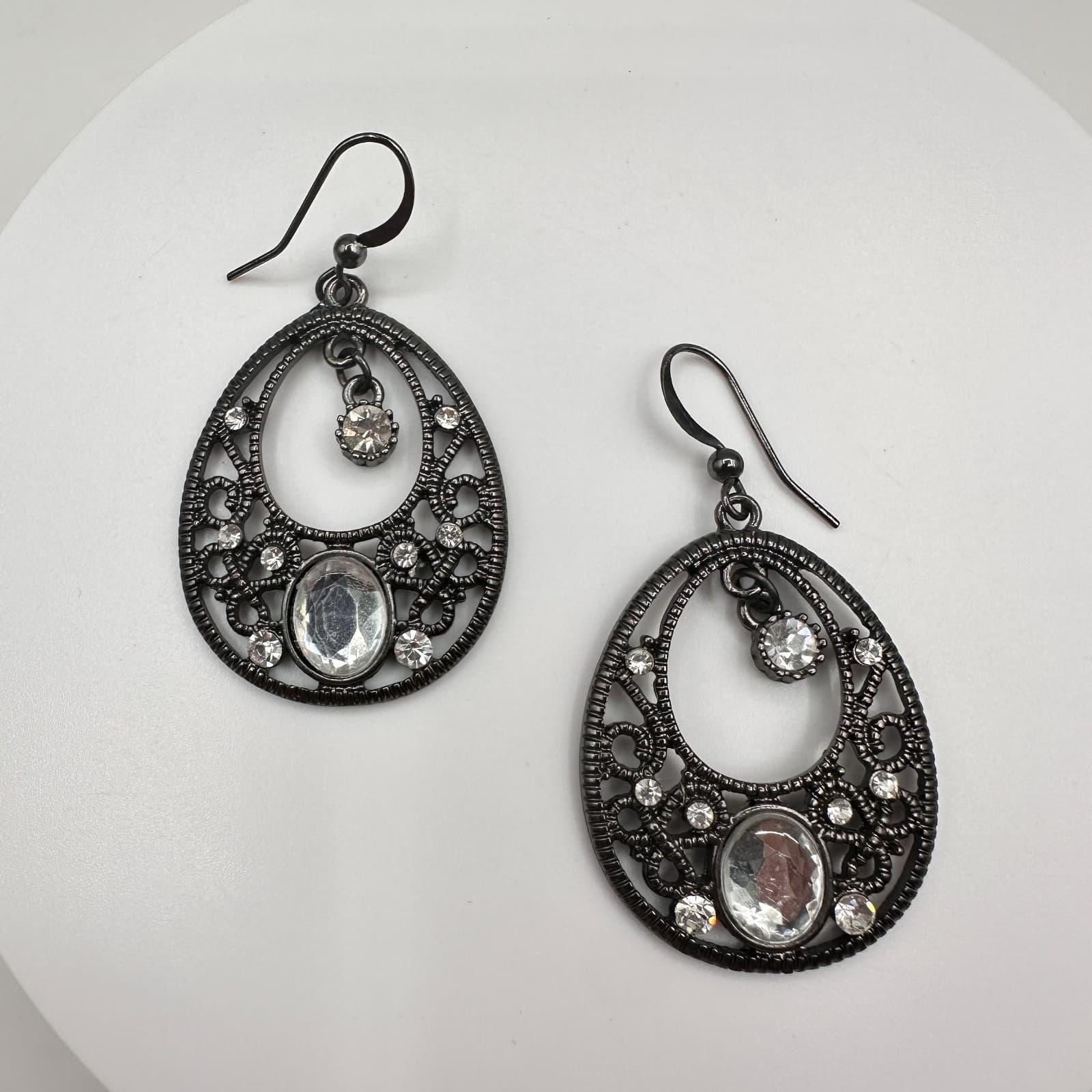 Vintage 90s Clear Rhinestone Filigree Teardrop Dangle Earrings Women's Jewelry - Thumbnail 4