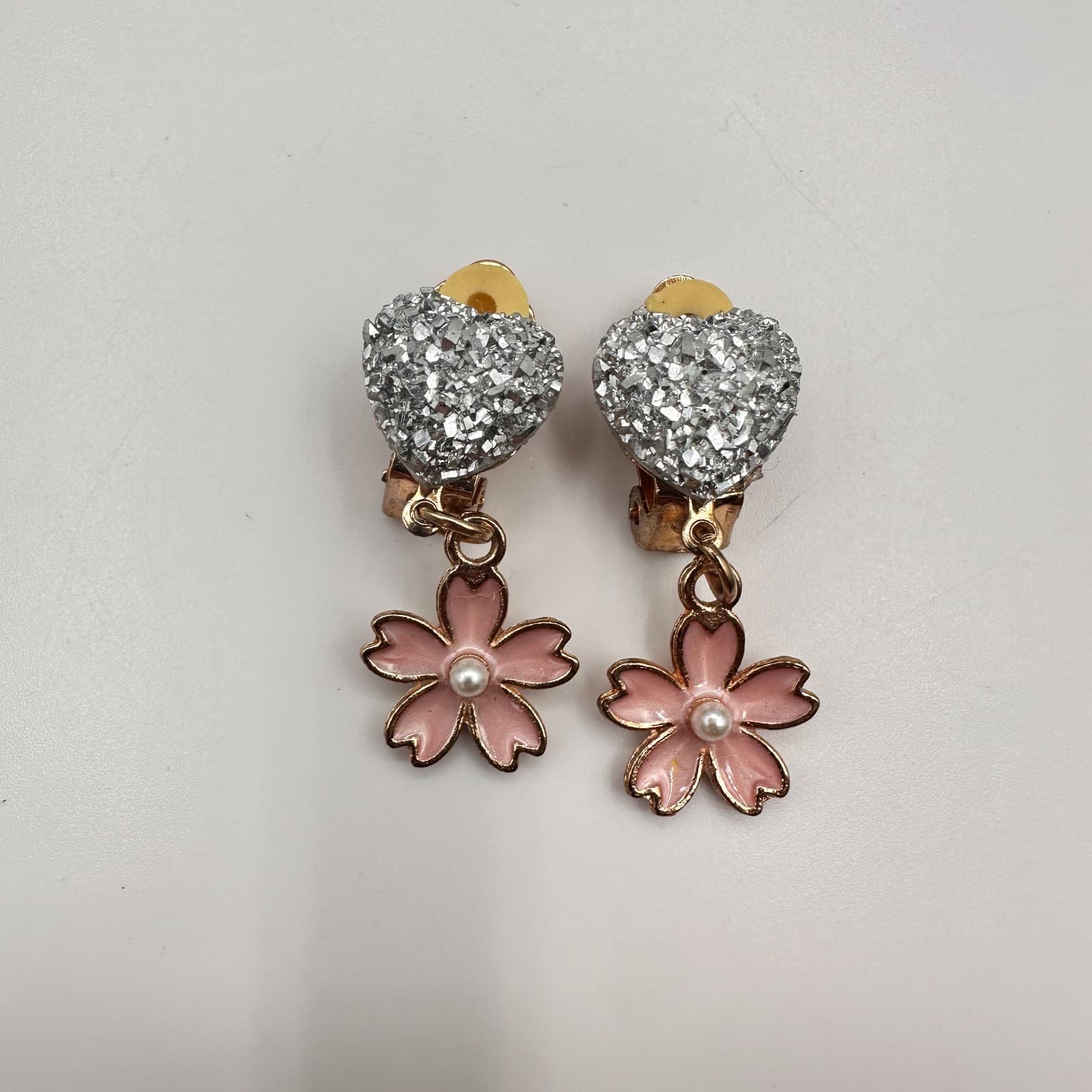 Vintage 90s Pink Enamel Floral Heart Dangle Earrings Gold Tone Women's Jewelry - Image 1