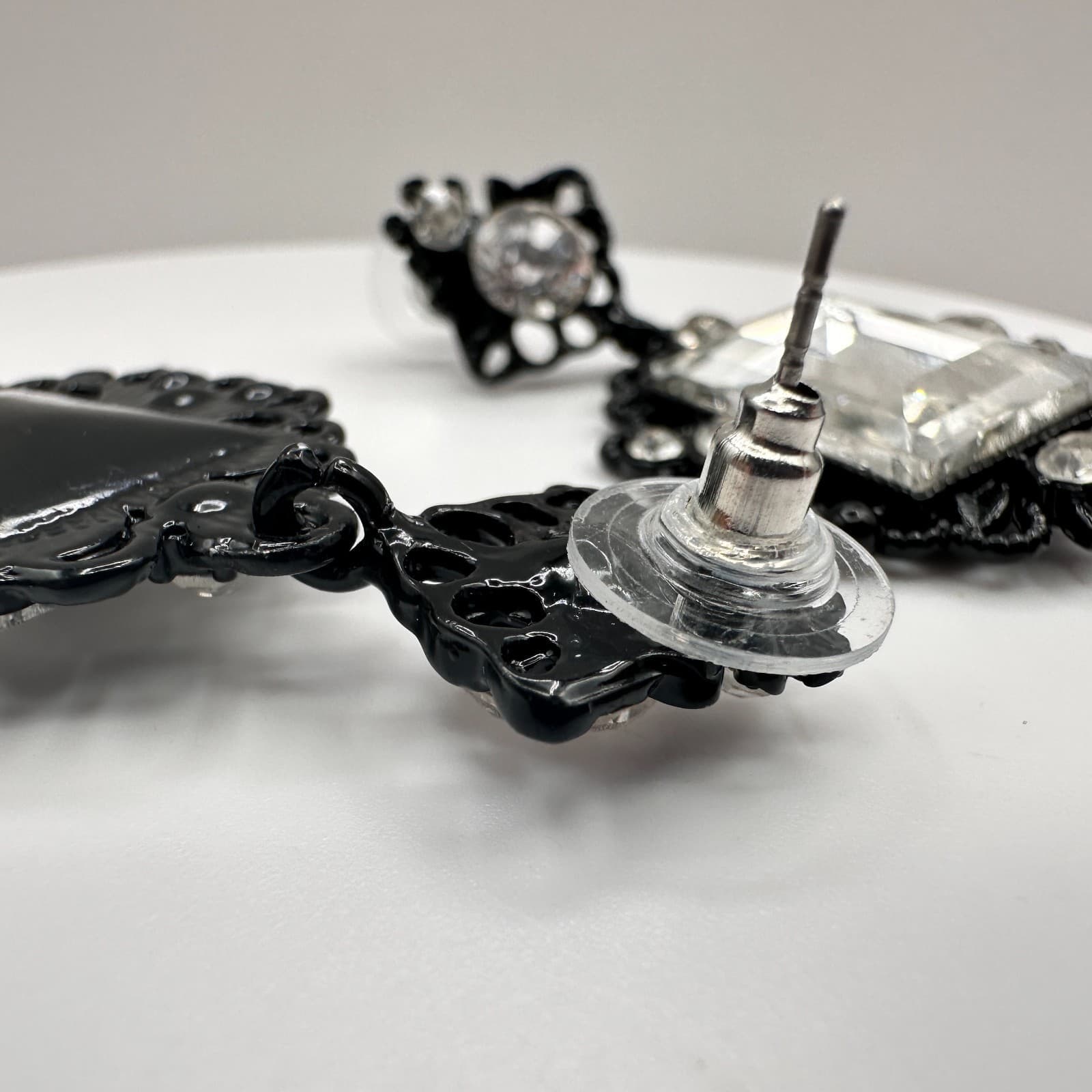 Vintage 80s Faceted Clear Crystal Stone Drop Stud Earrings Black Tone Jewelry - Thumbnail 7