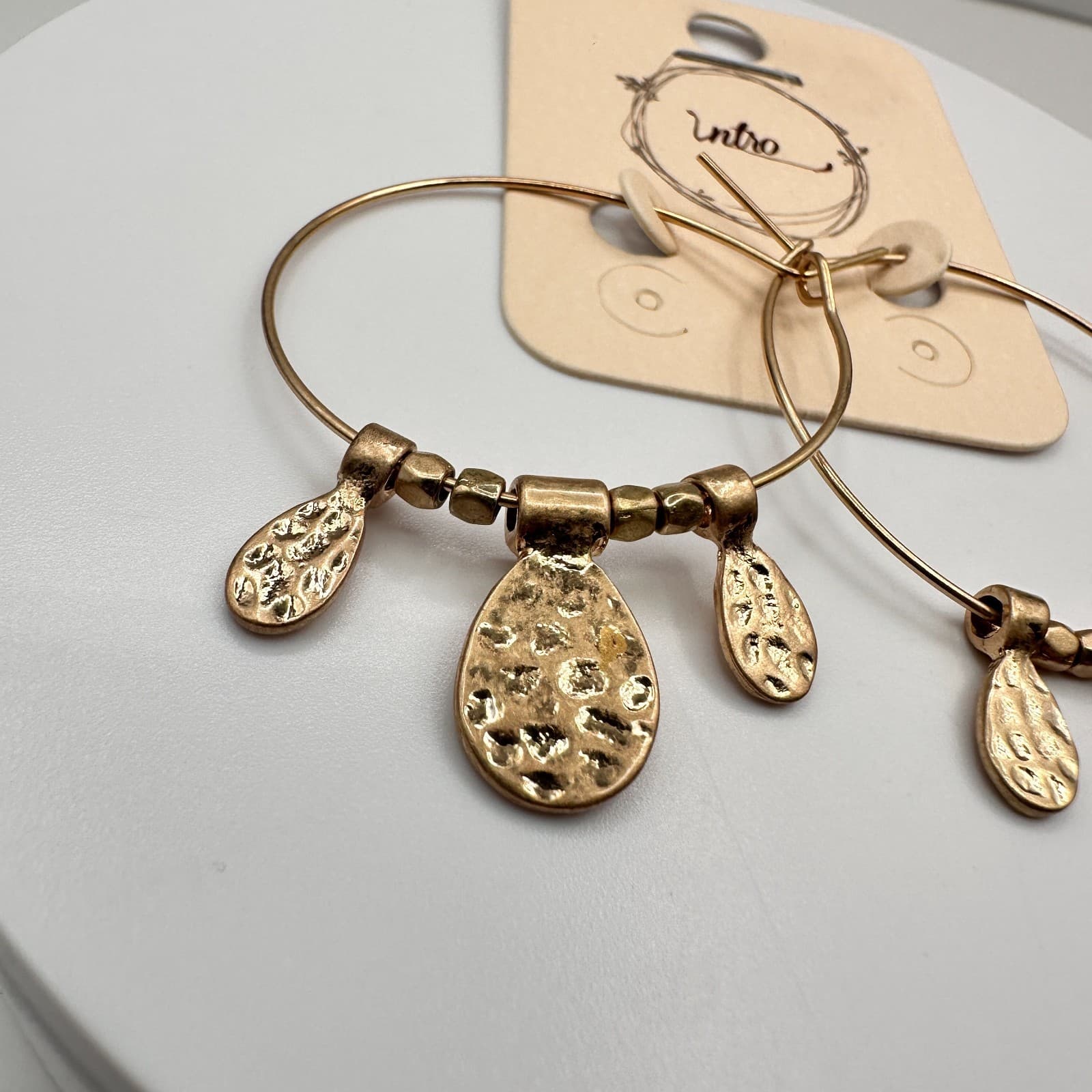 Vintage 90s Intro Gold Tone Hammered Teardrop Hoop Earrings Women's Jewelry - Thumbnail 3