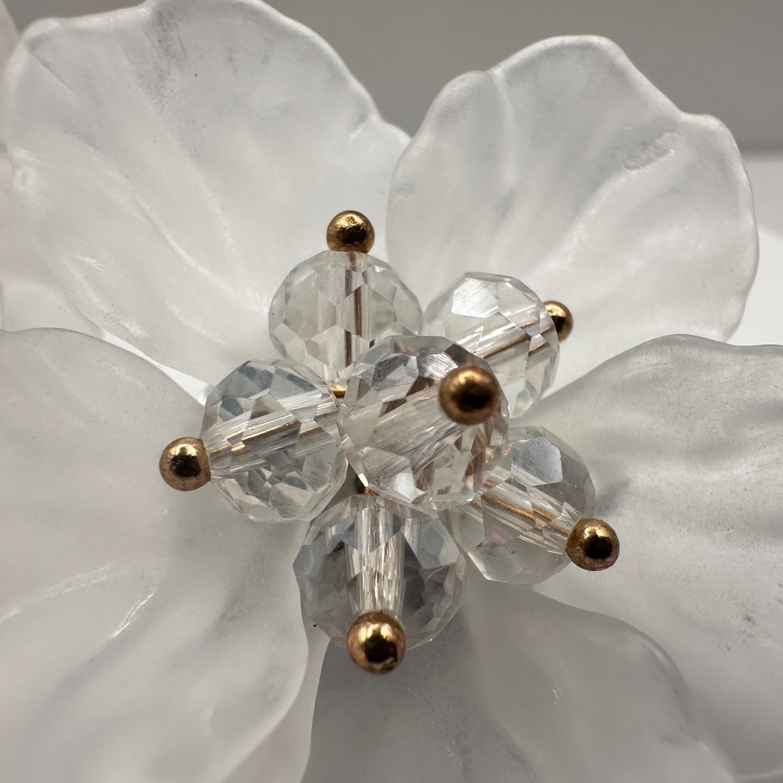 Vintage Y2K Frosted Flower Faceted Glass beads Stud Earrings silver tone Jewelry - Thumbnail 3