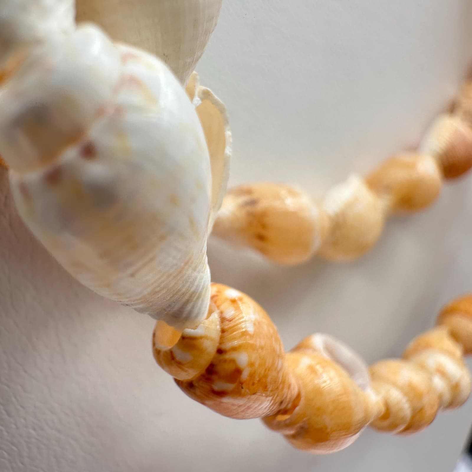 Vintage 80s 90s Double Strand Sea Shell Necklace Boho Beach Women's Jewelry - Thumbnail 5