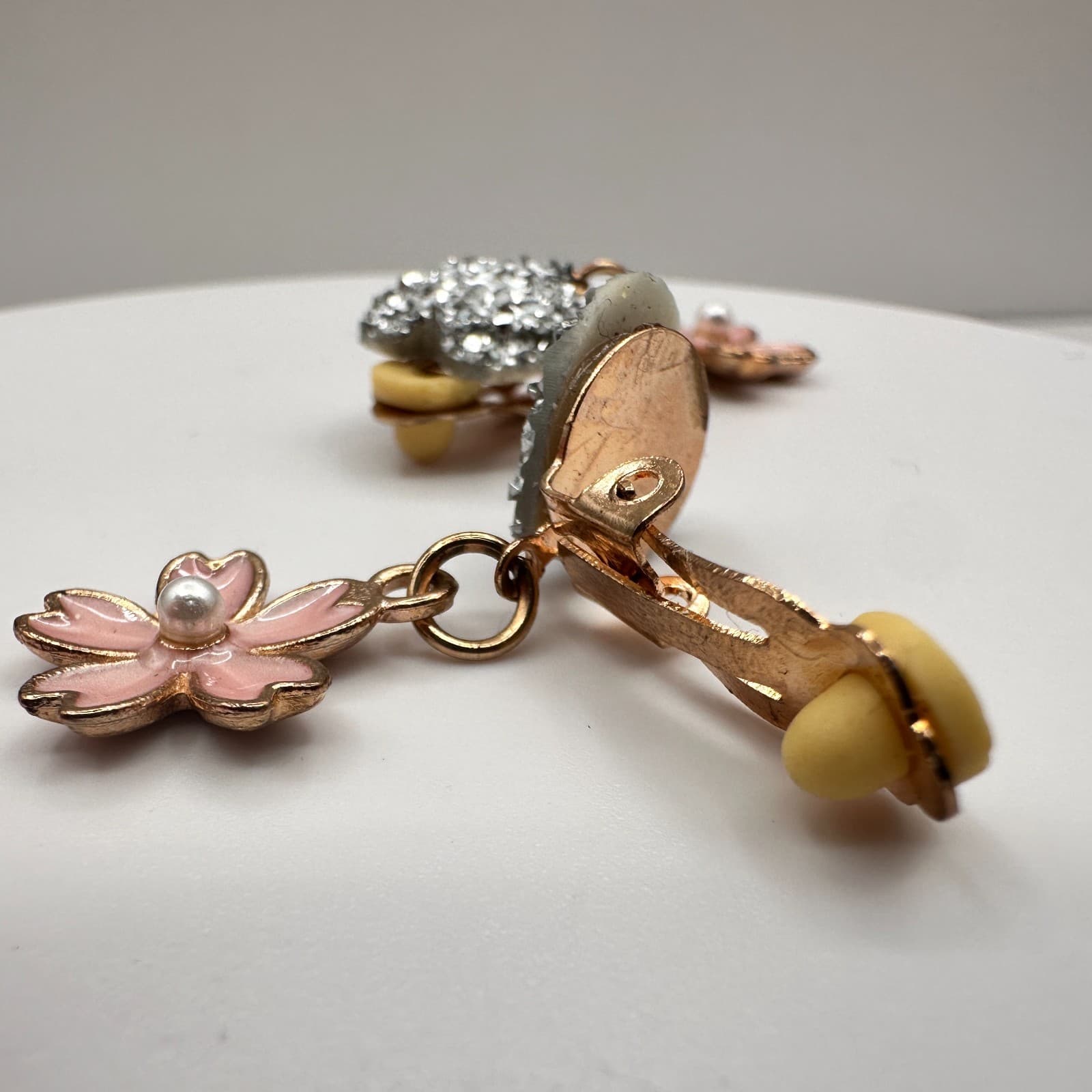 Vintage 90s Pink Enamel Floral Heart Dangle Earrings Gold Tone Women's Jewelry - Thumbnail 5