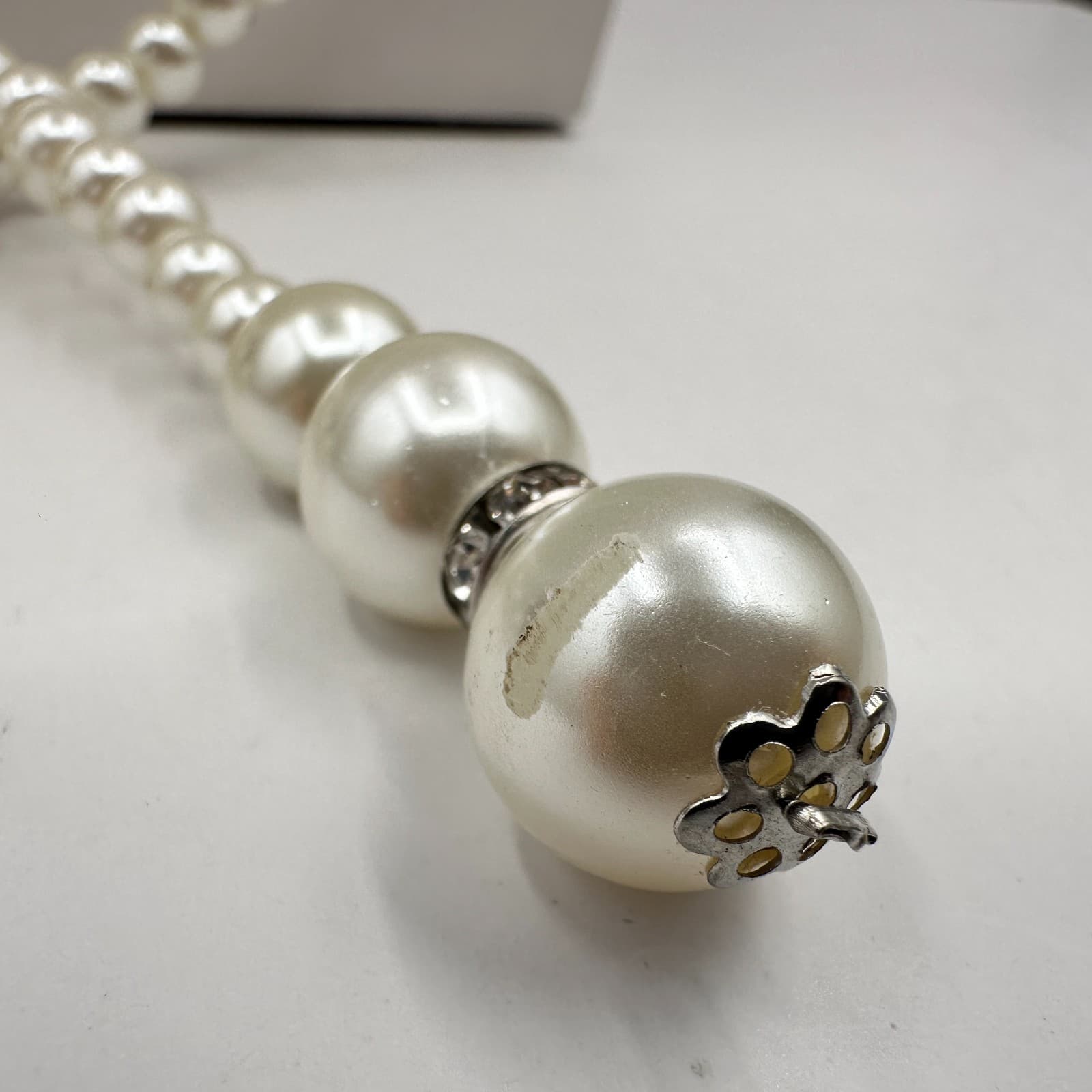 Vintage 90s White Faux Pearl Beaded Necklace Silver Tone Women's Classic Jewelry - Thumbnail 3