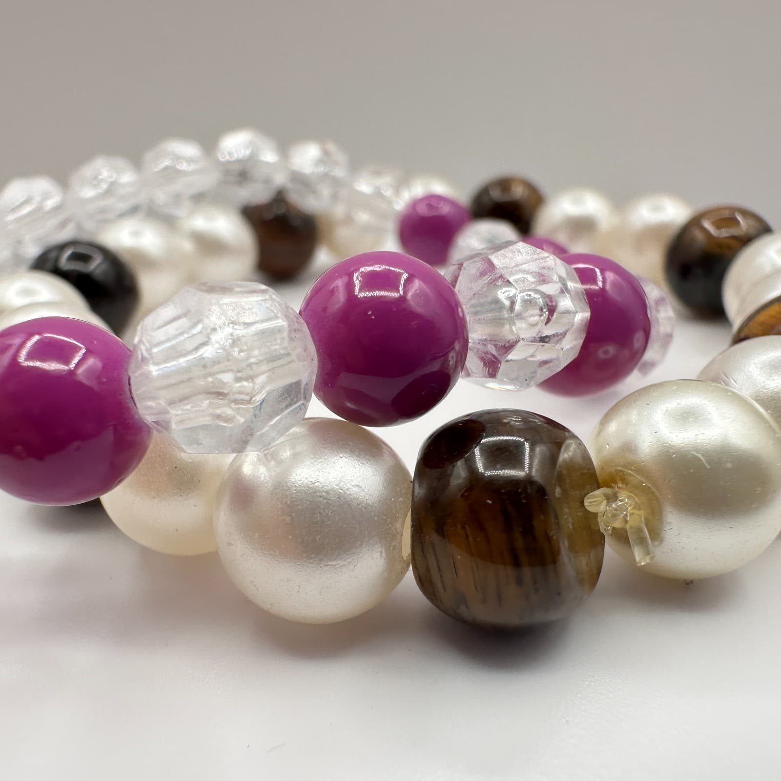 Vintage 90s Beaded Bracelet Set Faux Pearl Tiger Eye Purple Glass Jewelry - Thumbnail 3