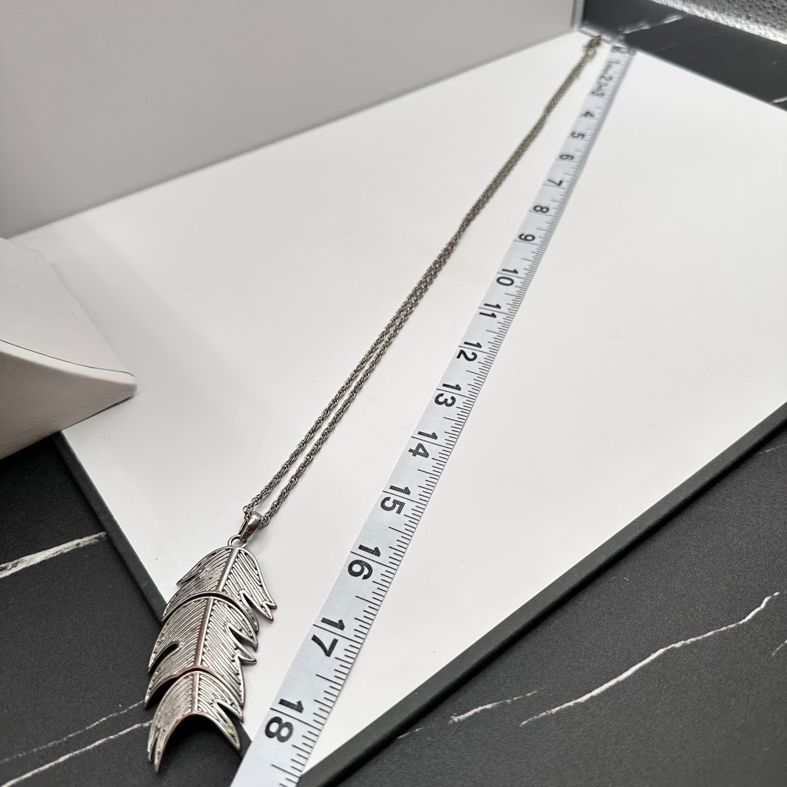 Vintage Y2K Silver Tone Feather Pendant Necklace Statement Leaf Boho Jewelry - Thumbnail 7