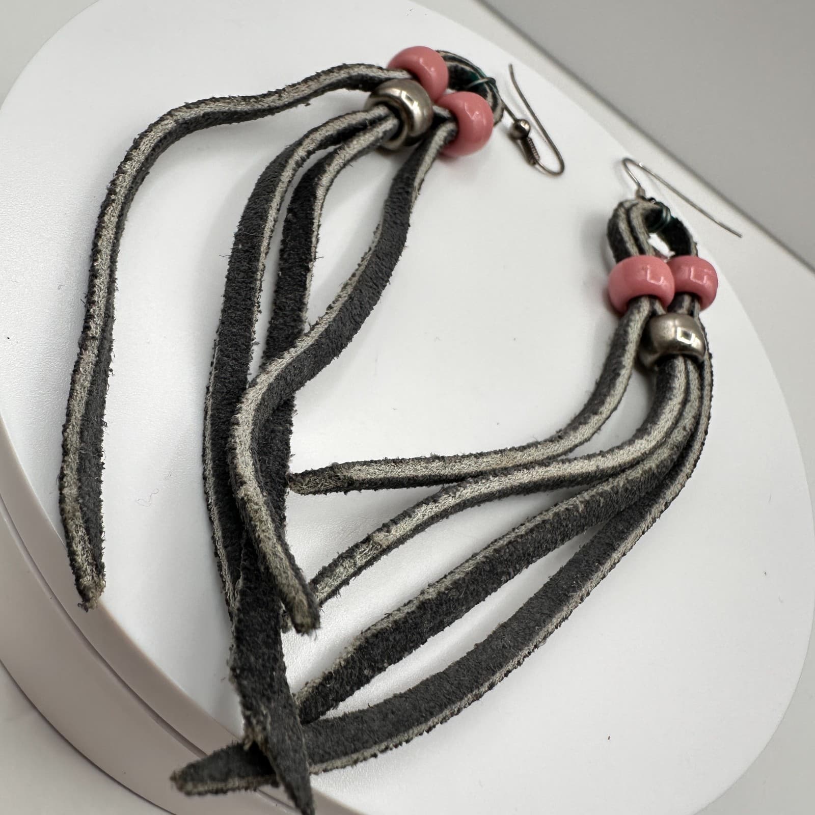 Vintage 90s Boho Leather Fringe Tassel Earrings Pink Silver Beads Gray Suede - Thumbnail 3