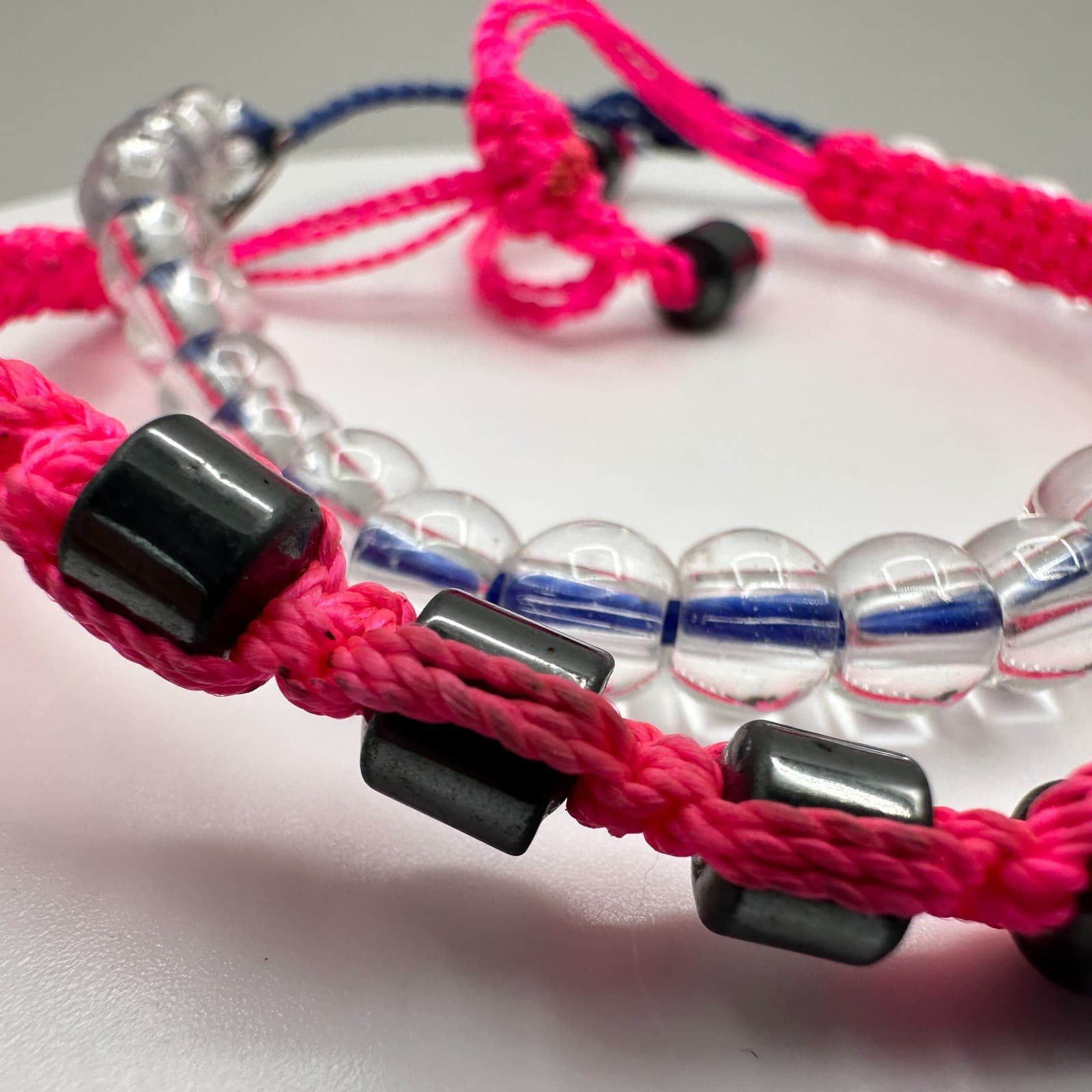 Vintage 90s Pink Macrame Bead Bracelet Set Adjustable Boho Fashion Jewelry - Thumbnail 3