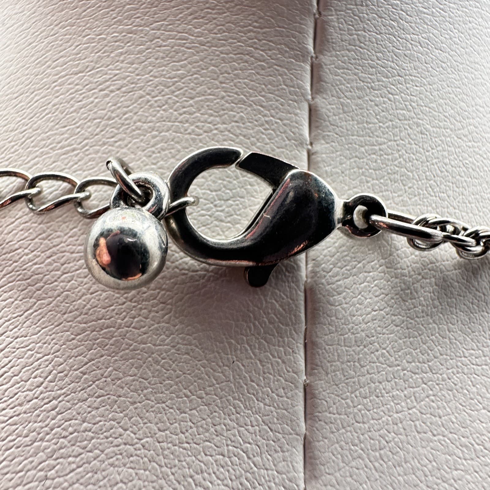 Vintage Y2K Silver Tone Feather Pendant Necklace Statement Leaf Boho Jewelry - Thumbnail 6