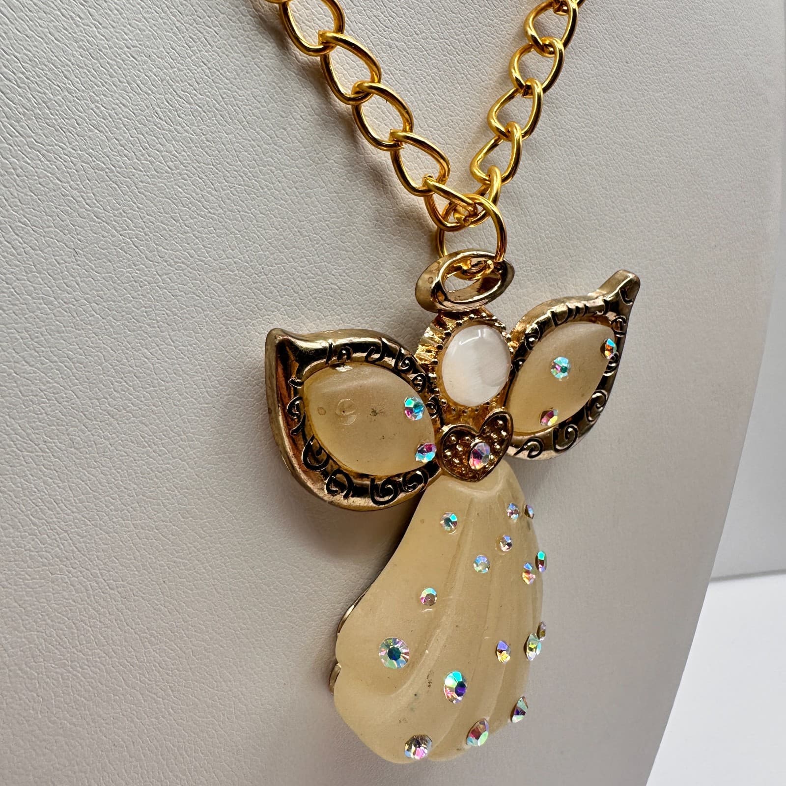 Vintage 90s Angel Pendant Necklace Gold Tone AB Glass Moonstone Cream Jewelry - Thumbnail 4