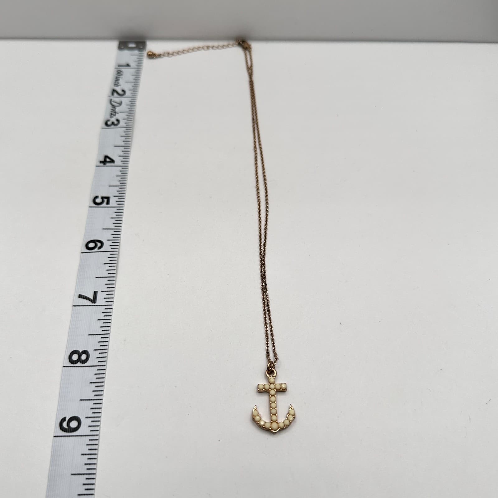 Vintage 90s Anchor Pendant Necklace Gold Tone Cream Beaded Women's Jewelry - Thumbnail 7