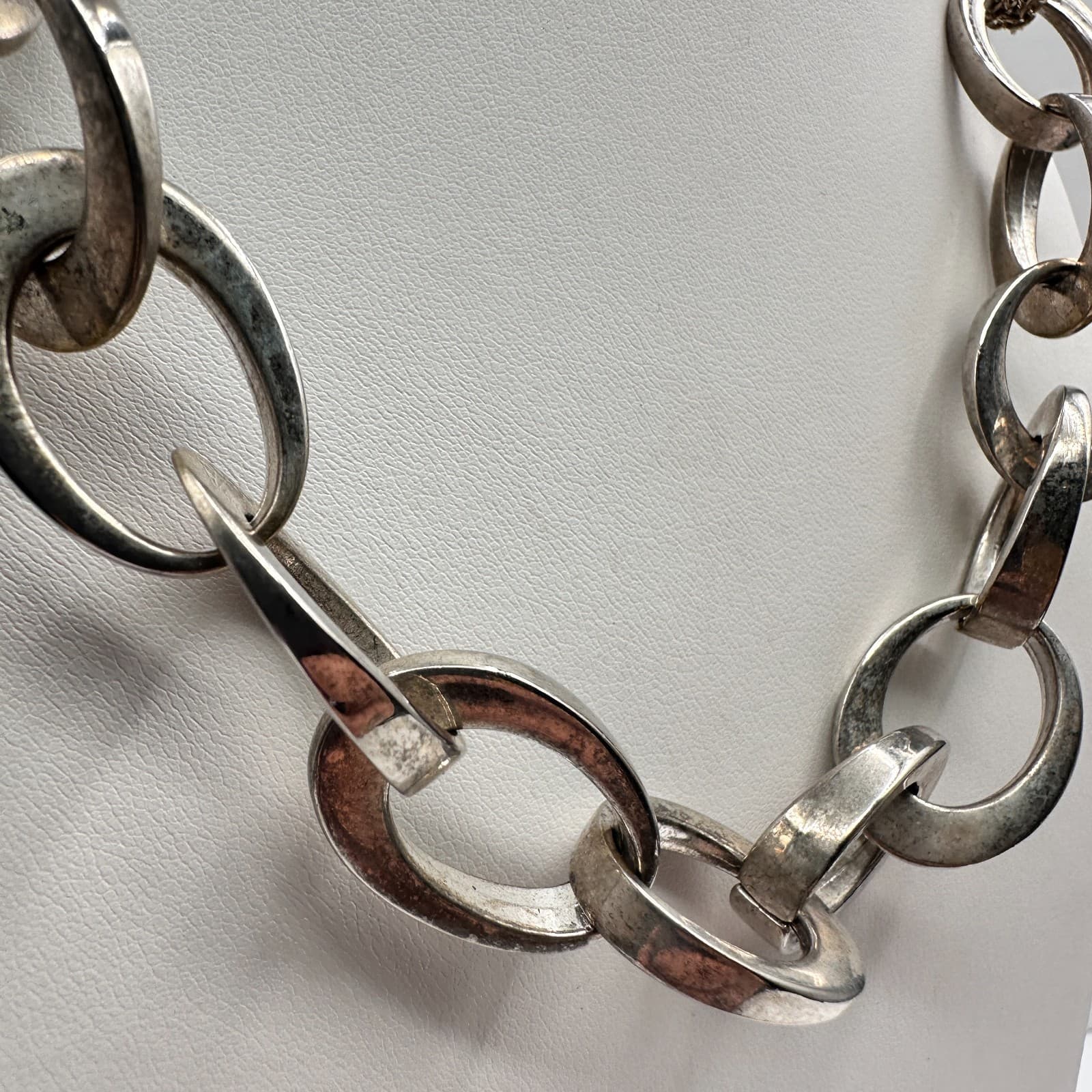 Vintage 80s Chunky Silver Oval Link Statement Necklace on Double Chain Jewelry - Thumbnail 3